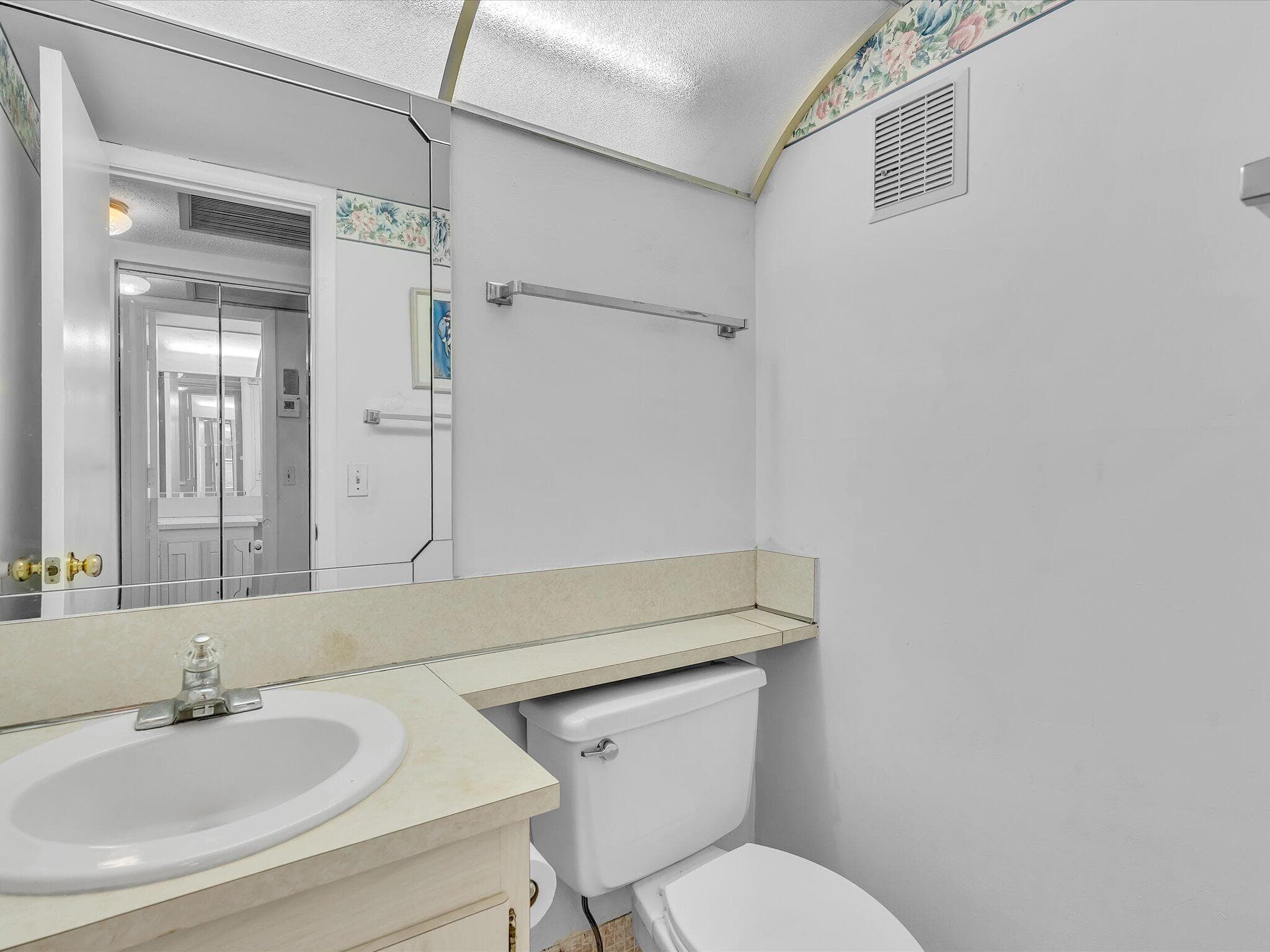 5 Markham A, Deerfield Beach, FL 33442 — photo 11 of 52