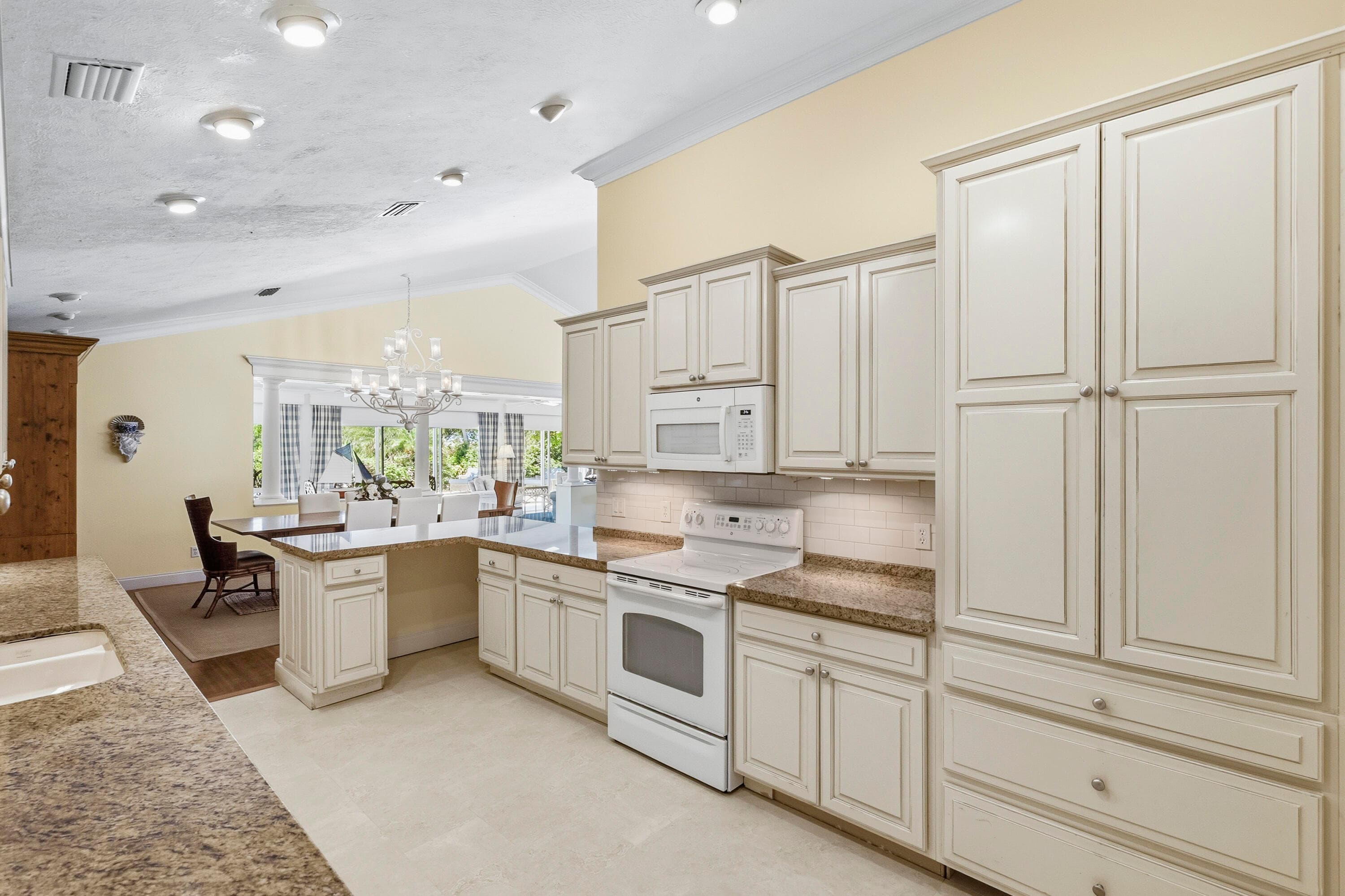 5311 SE Burning Tree Circle, Stuart, FL 34997 — photo 18 of 79