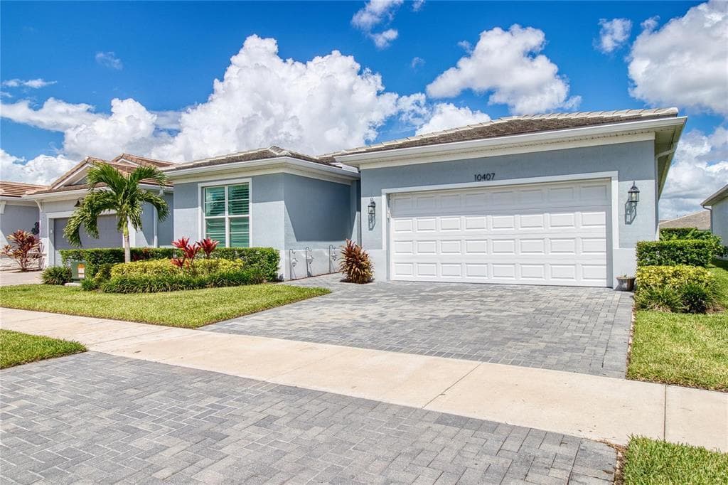10407 SW Aquila Way, Port St. Lucie, FL 34987 — photo 2 of 64