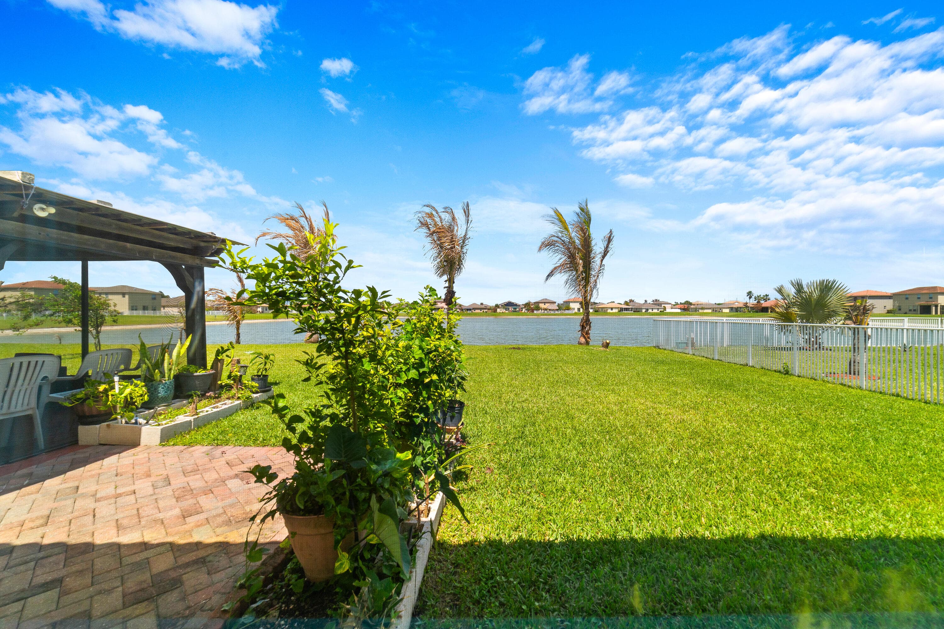 879 Bent Creek Drive, Fort Pierce, FL 34947 — photo 19 of 35