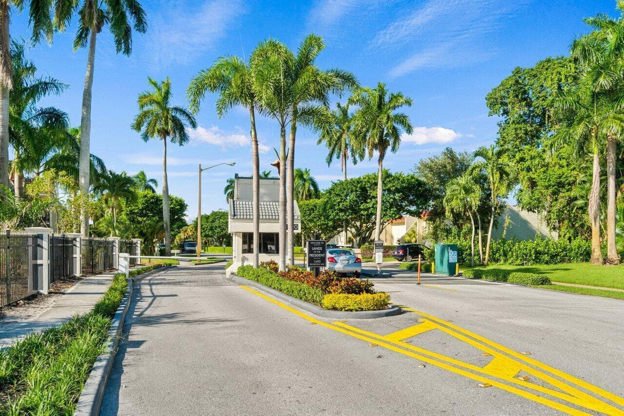2400 Presidential Way 1906, West Palm Beach, FL 33401 — photo 42 of 42