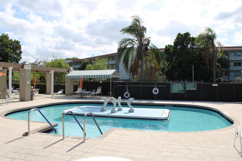 2901 Victoria Circle J1, Coconut Creek, FL 33066 — photo 41 of 50