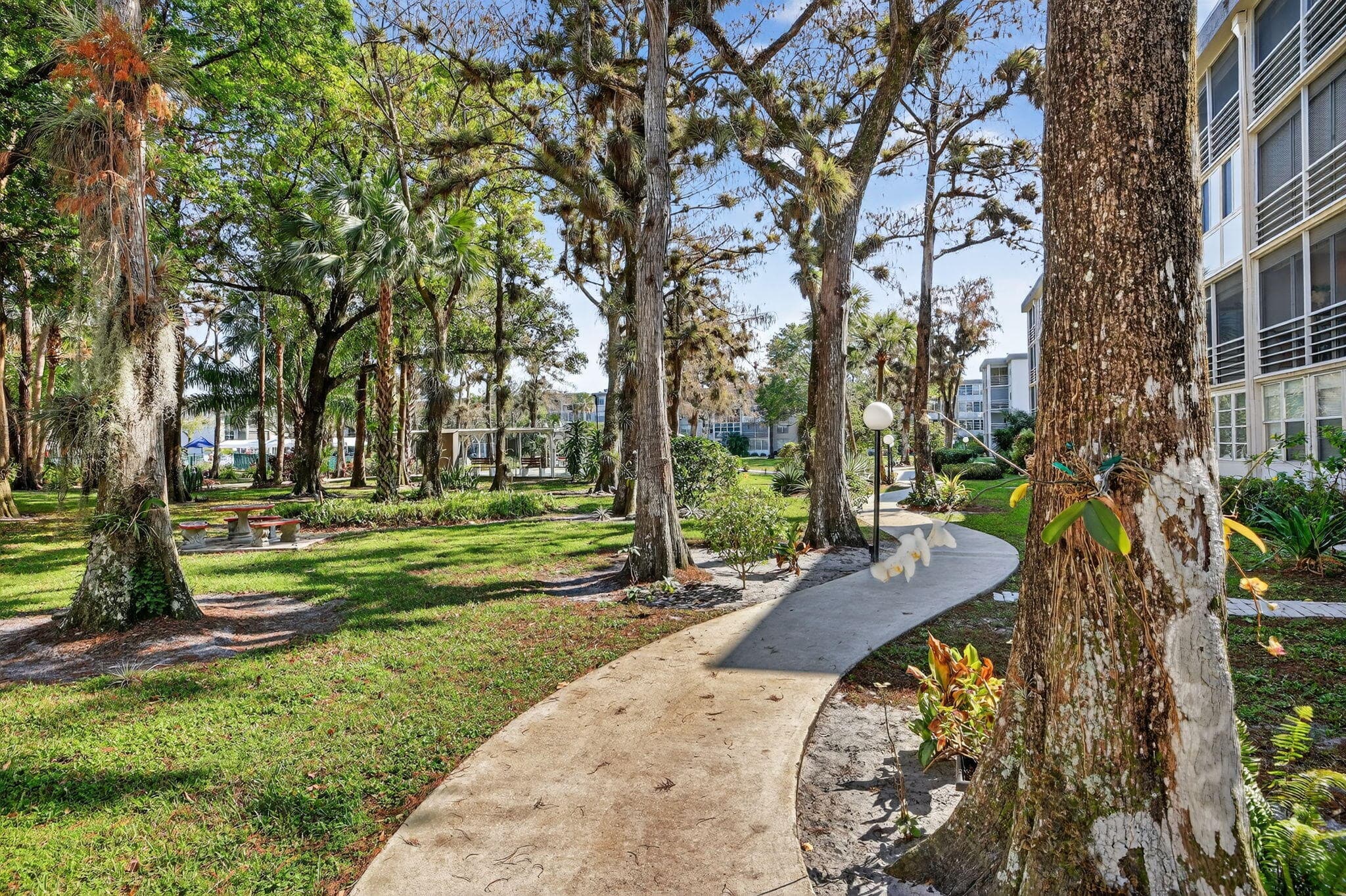 4850 NW 29 Court 327, Lauderdale Lakes, FL 33313 — photo 33 of 43