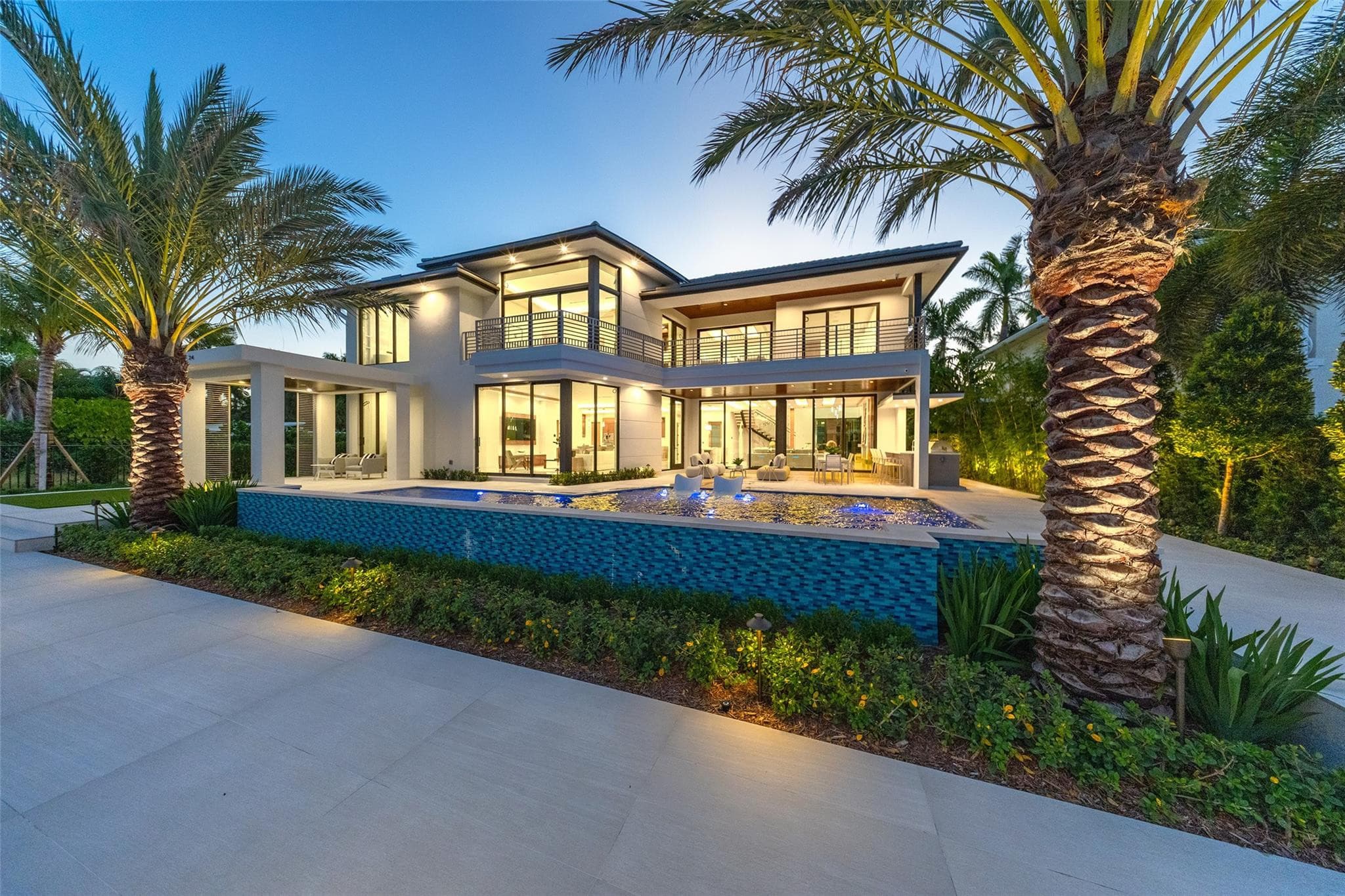 24 Fiesta Way, Fort Lauderdale, FL 33301 — photo 2 of 87