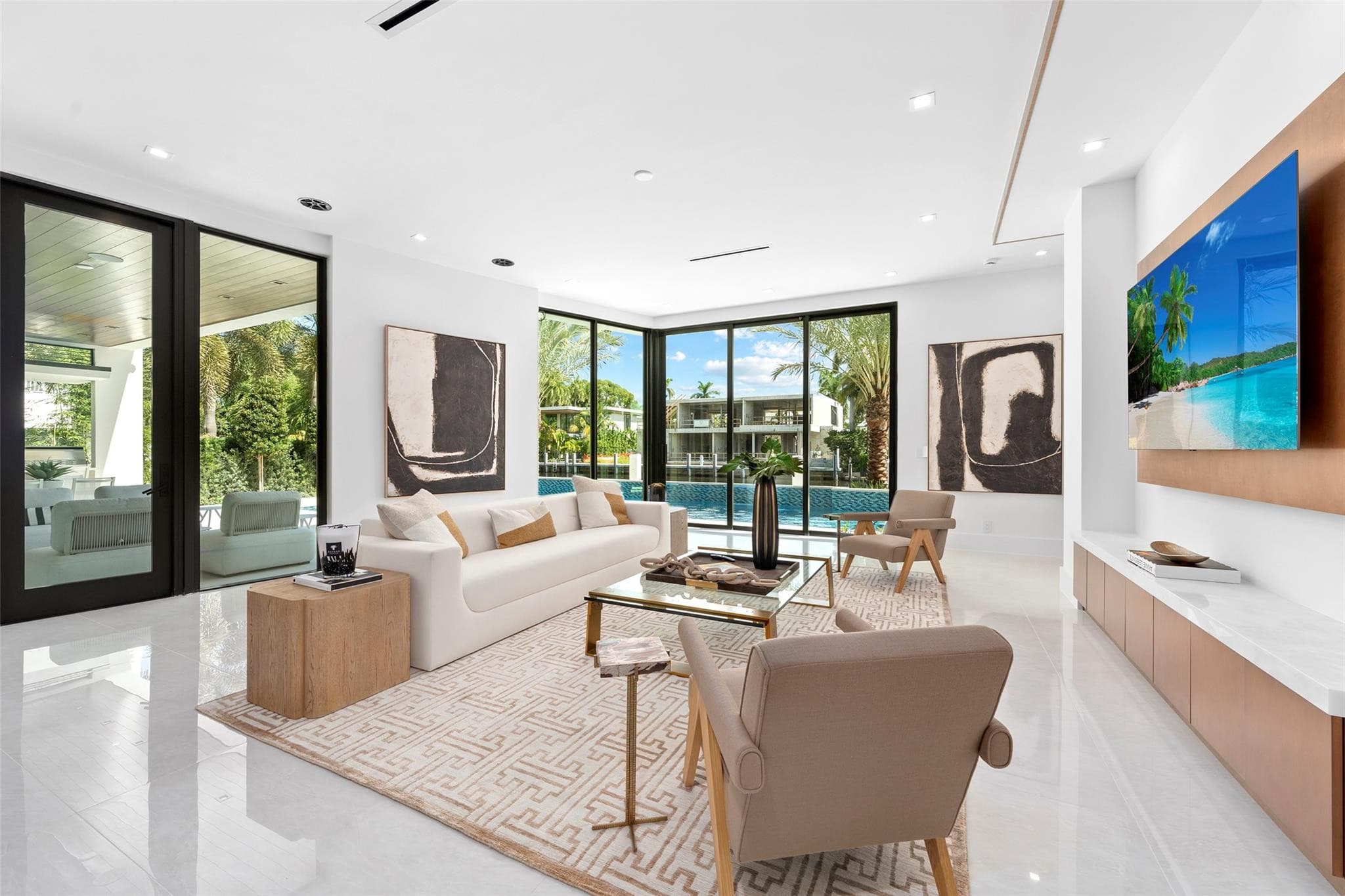 24 Fiesta Way, Fort Lauderdale, FL 33301 — photo 14 of 87