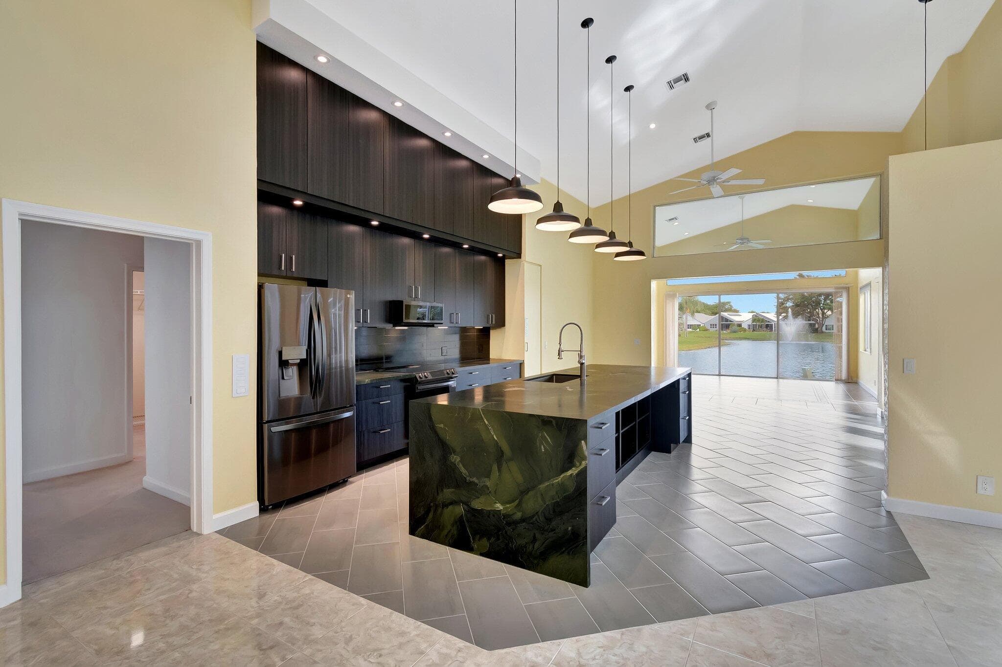 11922 Fountainside Circle, Boynton Beach, FL 33437 — photo 2 of 57