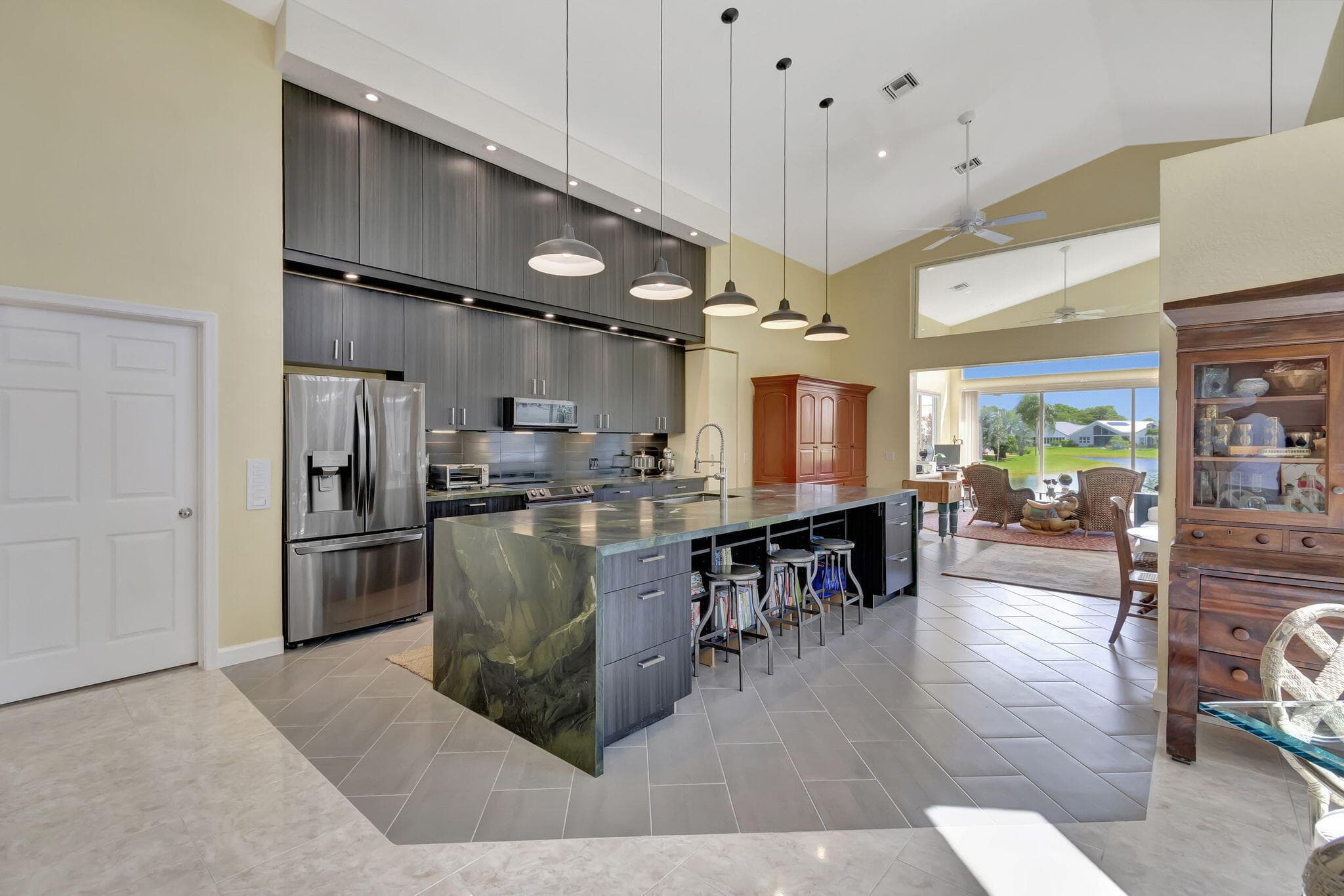 11922 Fountainside Circle, Boynton Beach, FL 33437 — photo 5 of 57