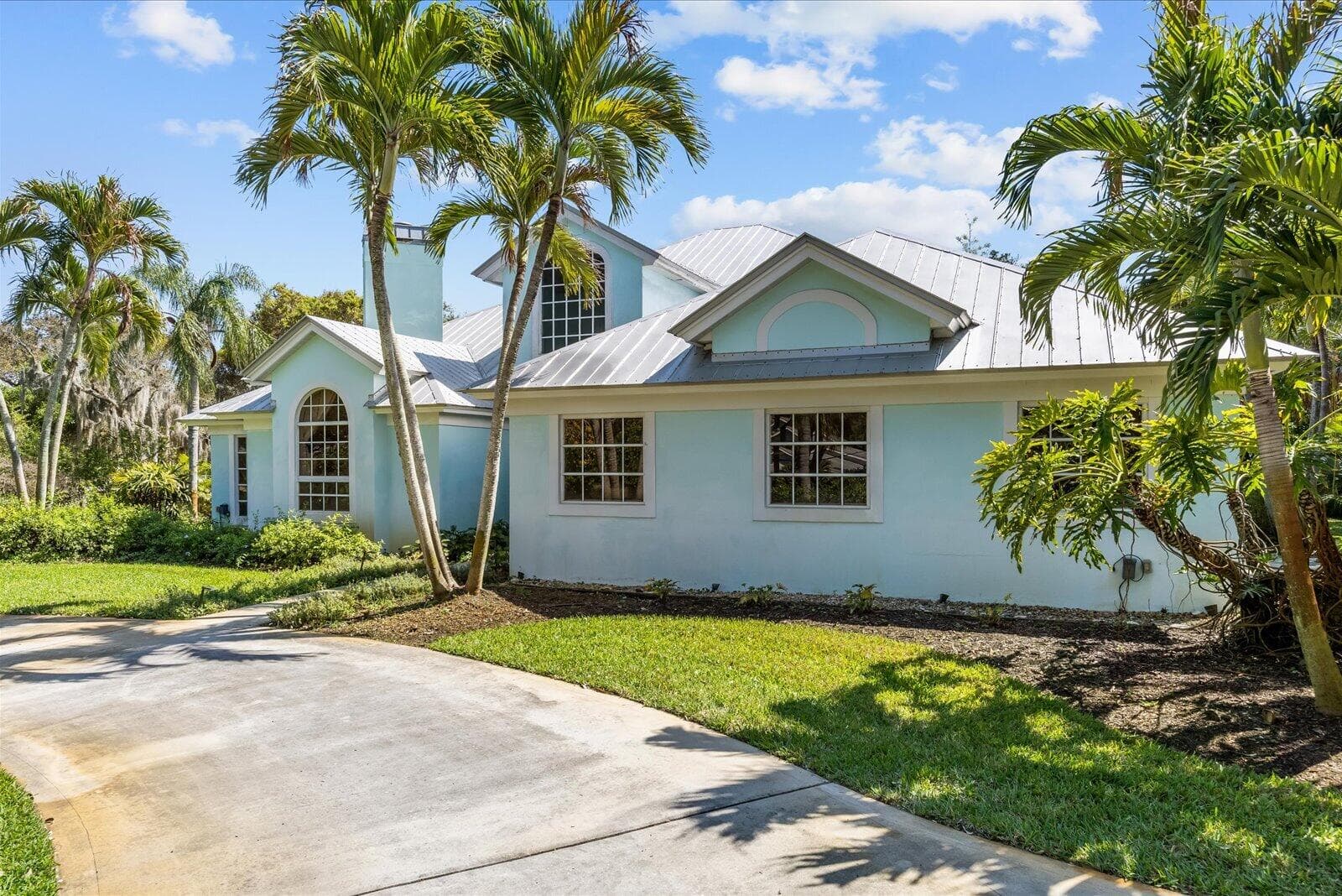 340 SE Saint Lucie Boulevard, Stuart, FL 34996 — photo 3 of 60