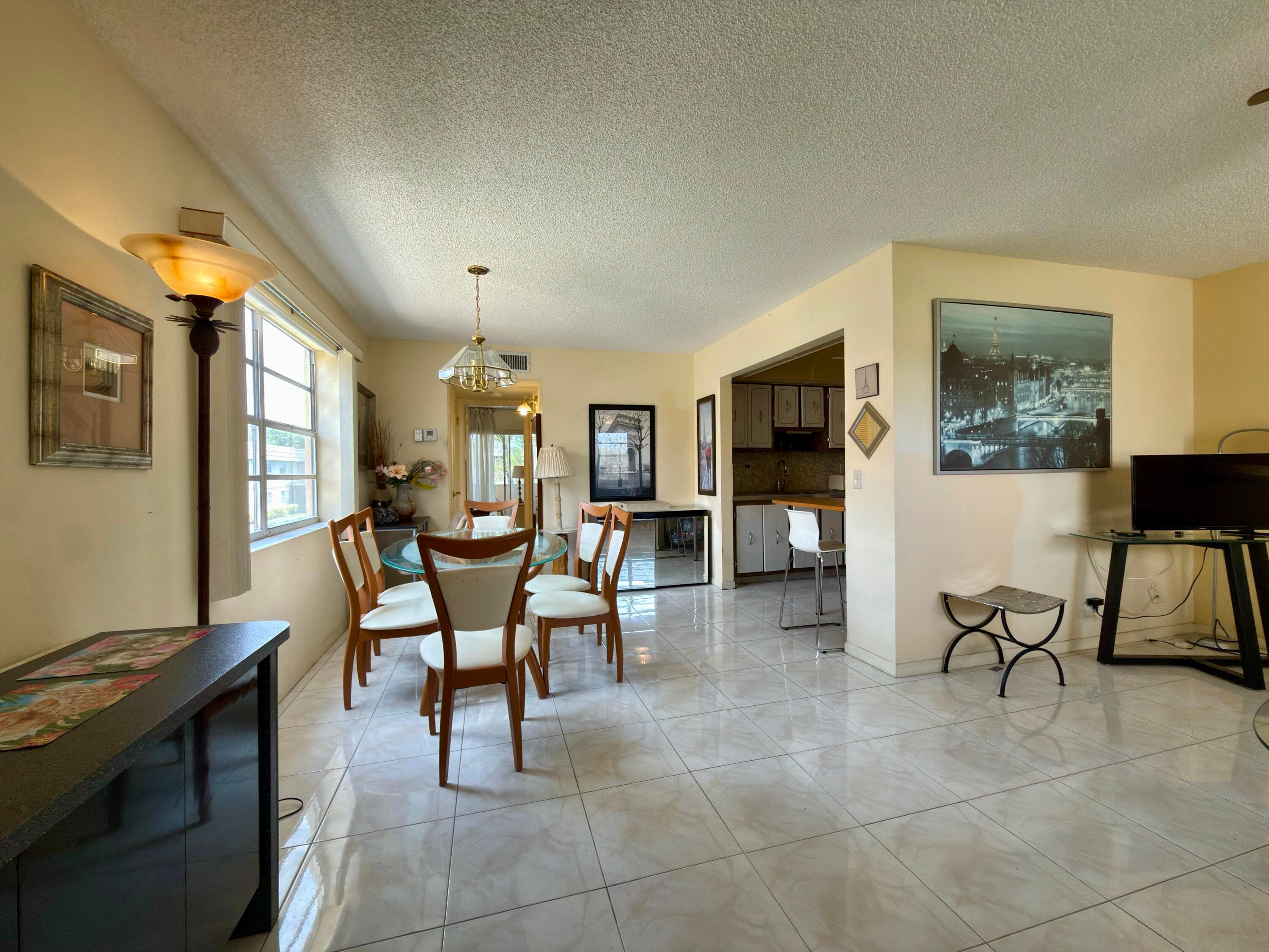 465 Flanders J, Delray Beach, FL 33484 — photo 4 of 16