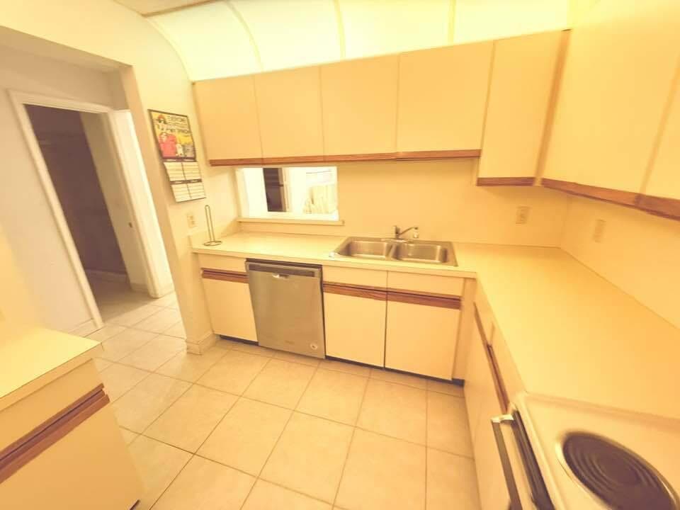 10062 Hickorywood Place, Boynton Beach, FL 33437 — photo 13 of 60