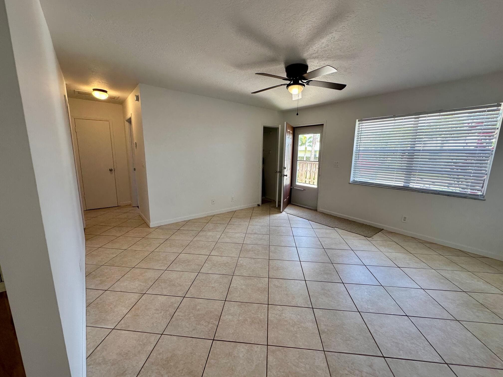 8698 SE Hobe Ridge Avenue, Hobe Sound, FL 33455 — photo 6 of 16