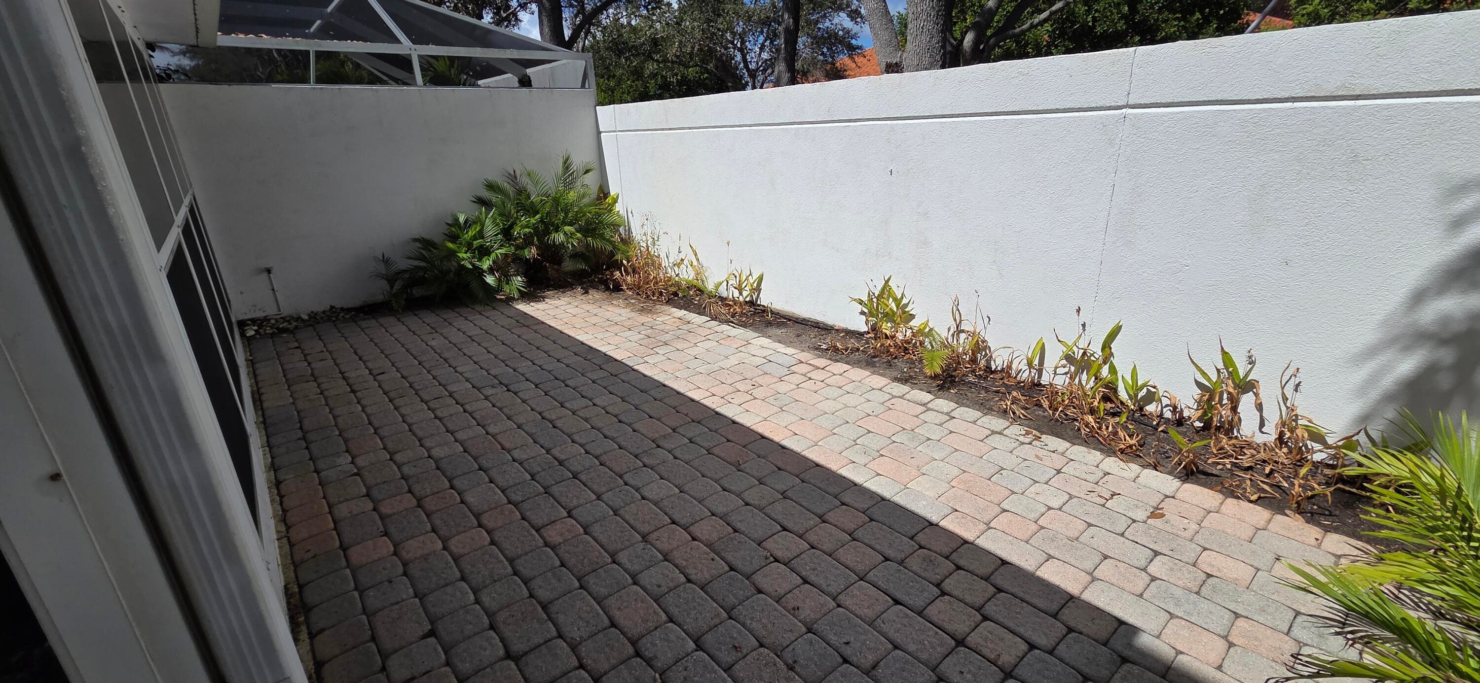 Townhouse in Tequesta — photo 4 of 23