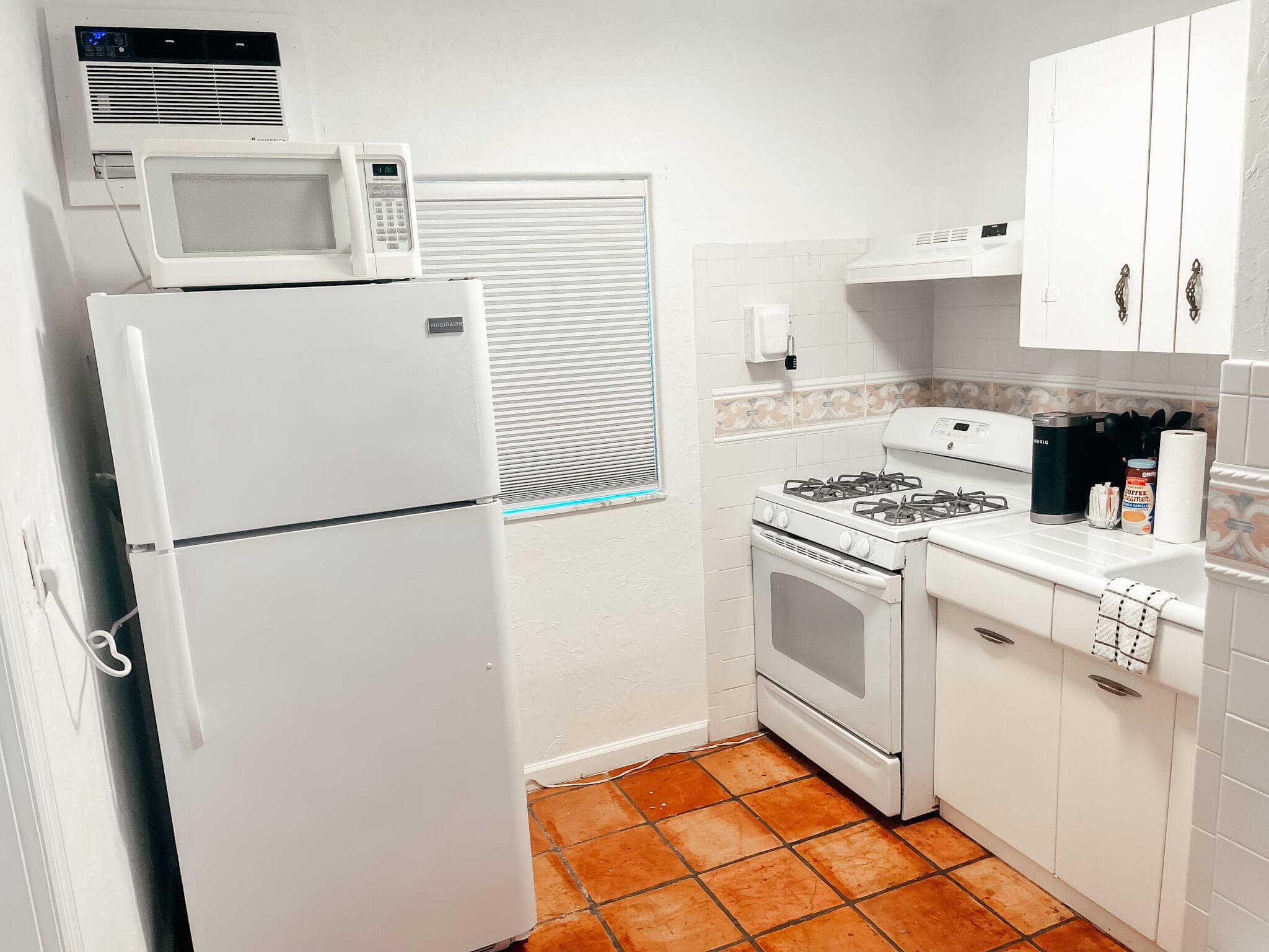 516 3rd Avenue S, Lake Worth Beach, FL 33460 — photo 3 of 5