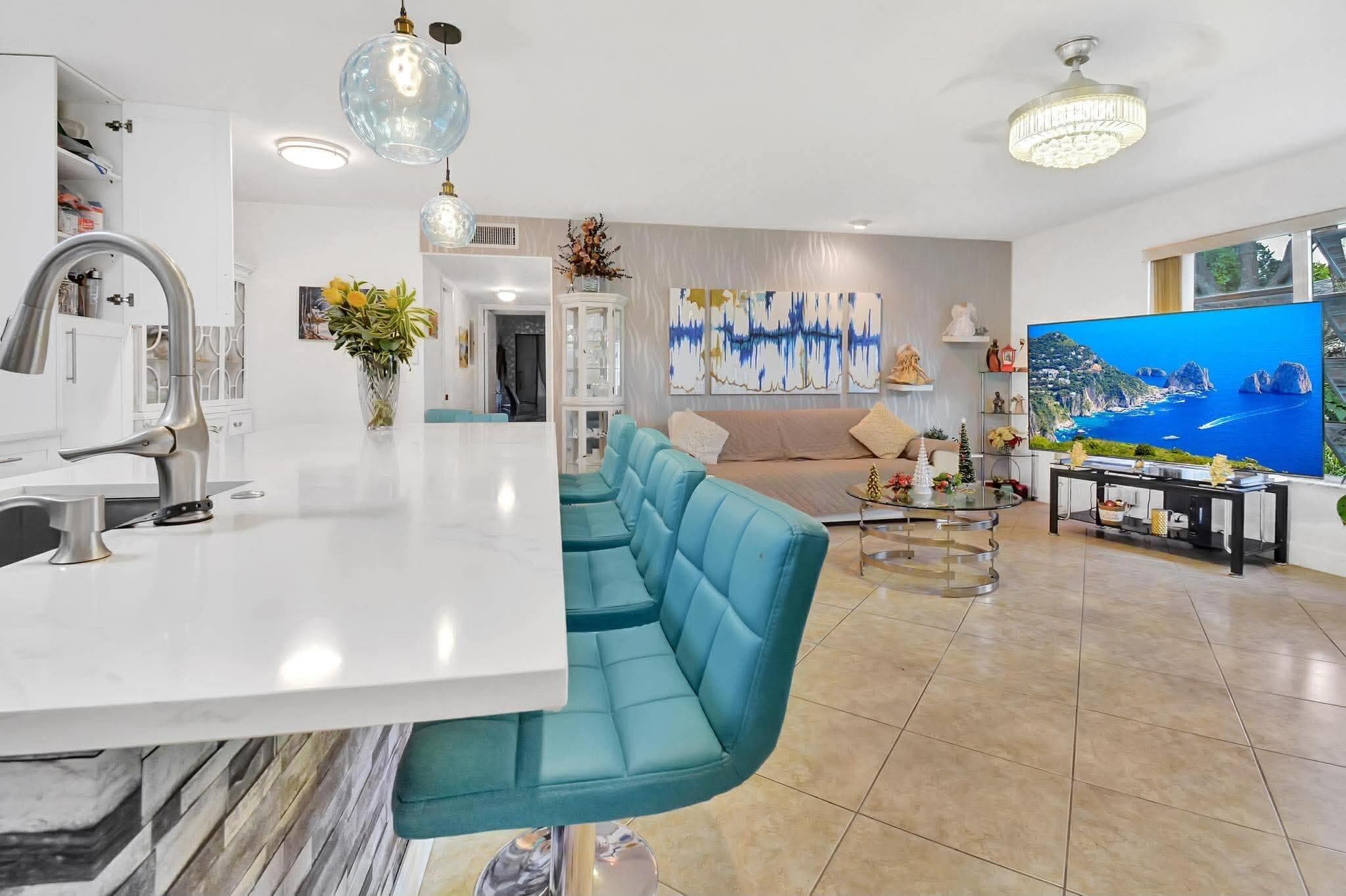 1232 Club Drive W D, Delray Beach, FL 33445 — photo 1 of 23