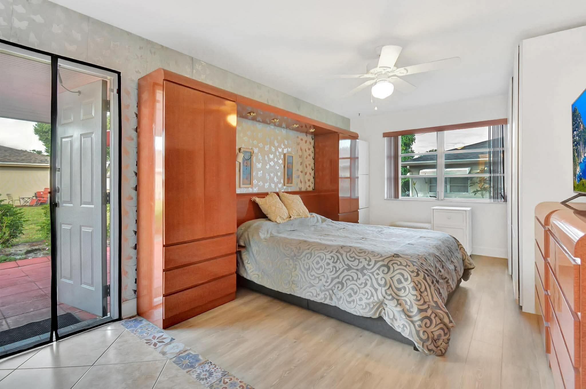 1232 Club Drive W D, Delray Beach, FL 33445 — photo 5 of 23