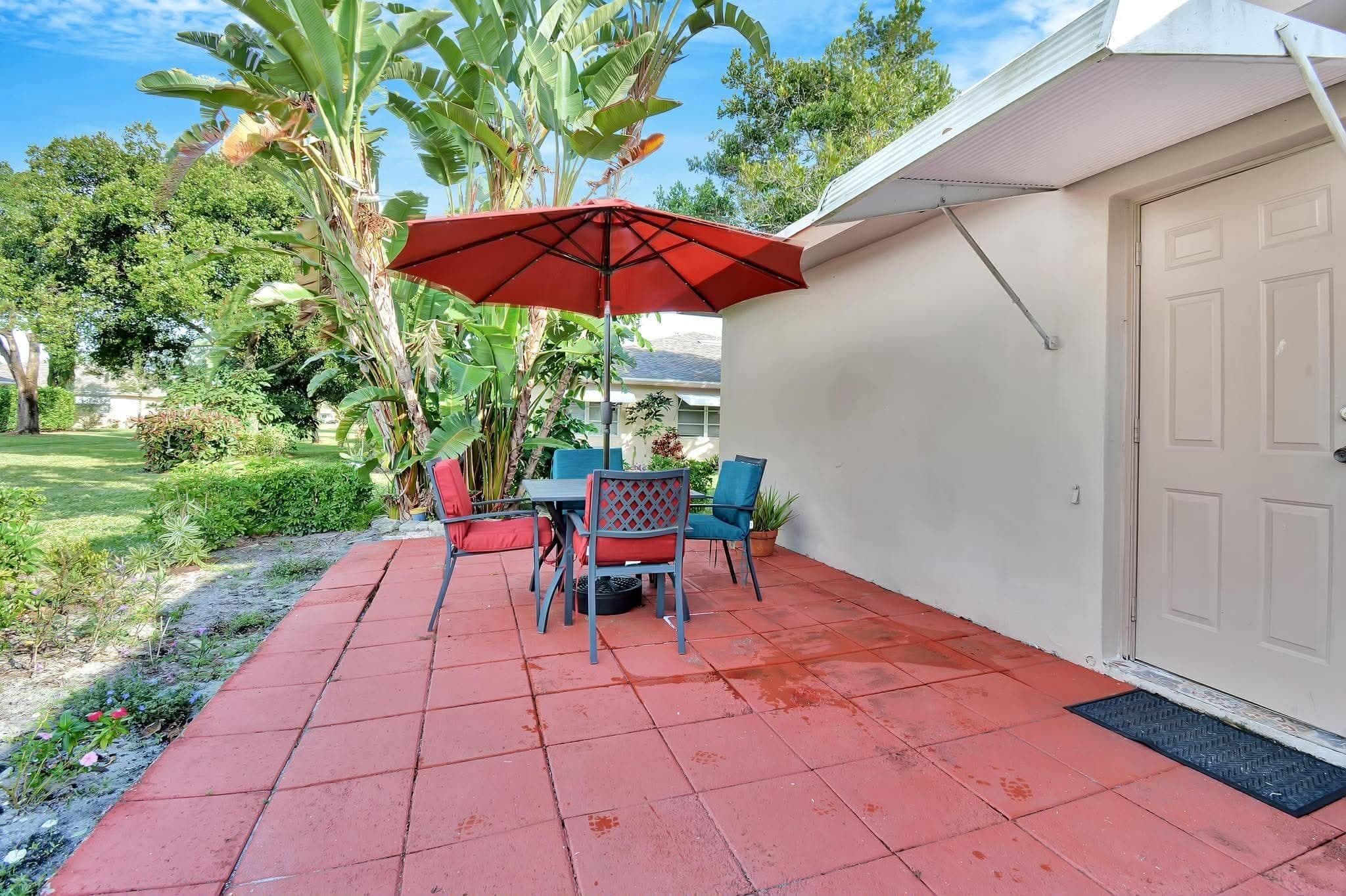 1232 Club Drive W D, Delray Beach, FL 33445 — photo 8 of 23