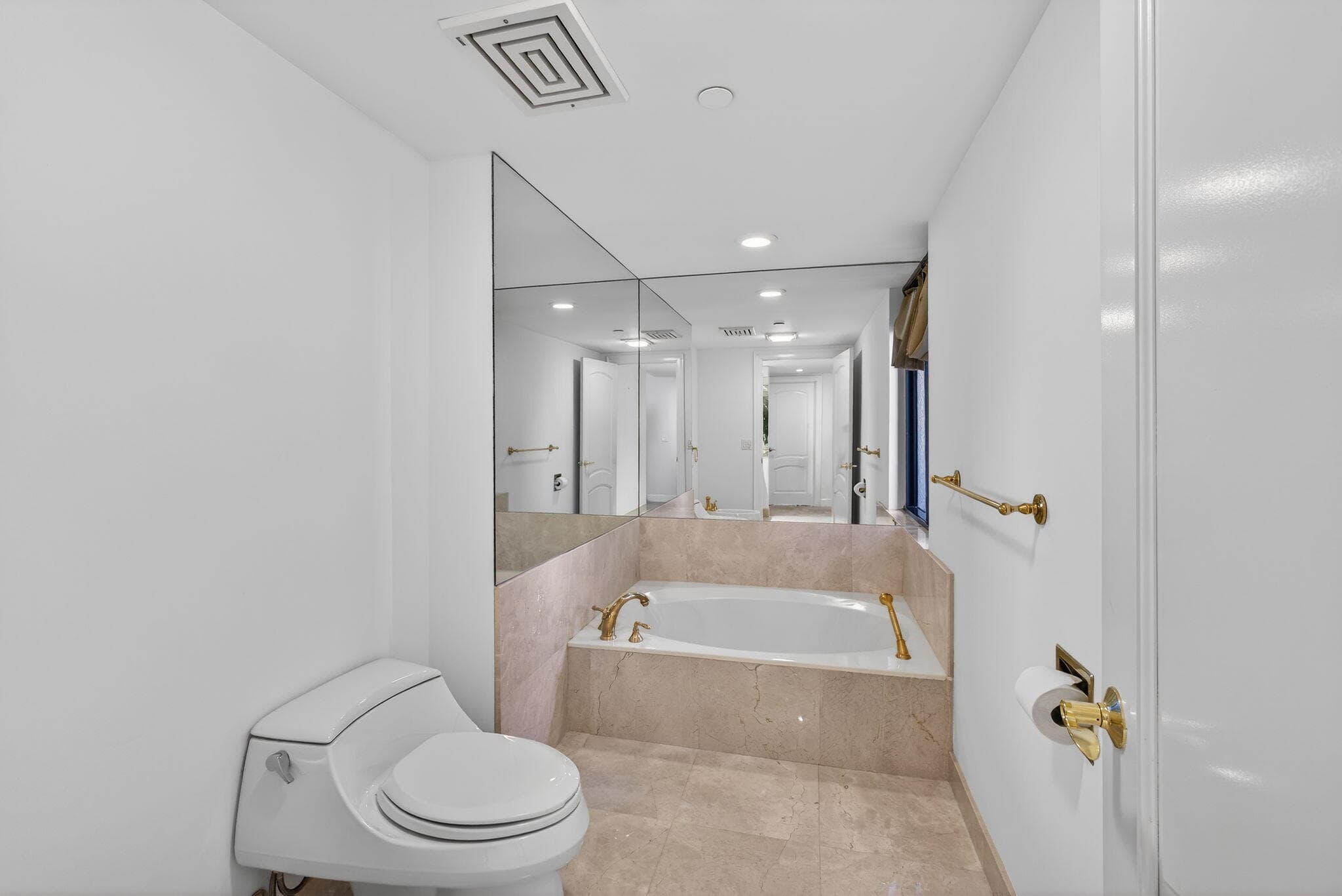 4000 N Ocean Drive 701, Singer Island, FL 33404 — photo 37 of 77