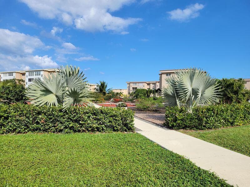 300 NE 26th Avenue NE 1040, Boynton Beach, FL 33435 — photo 23 of 32