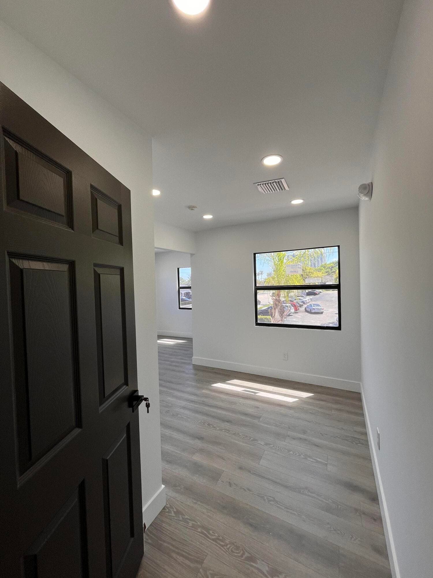 900 Federal Highway, Riviera Beach, FL — photo 14 of 39