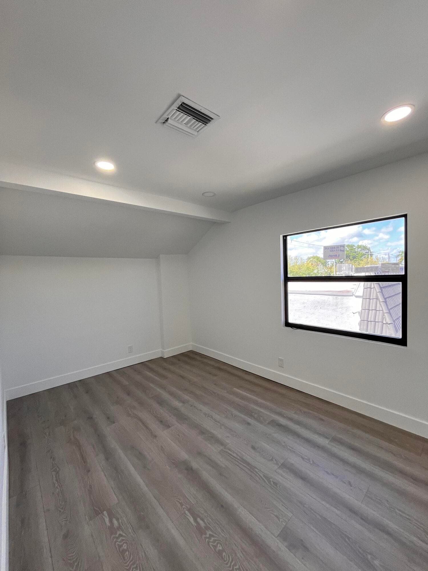 900 Federal Highway, Riviera Beach, FL — photo 12 of 39