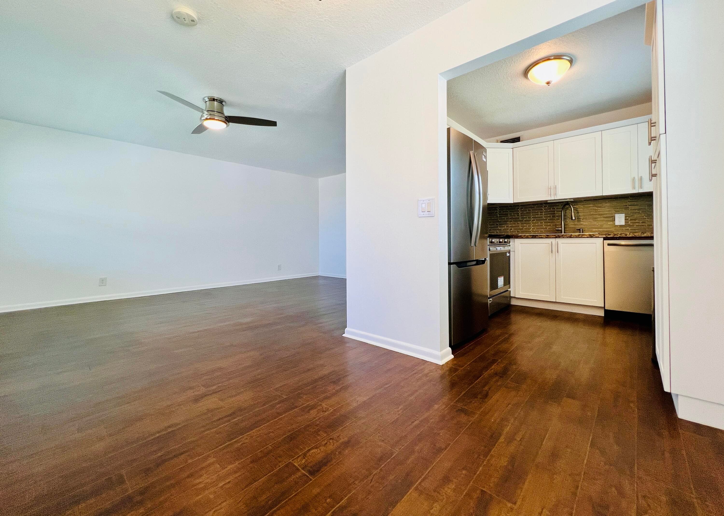 200 Northampton J 200, West Palm Beach, FL 33417 — photo 1 of 21