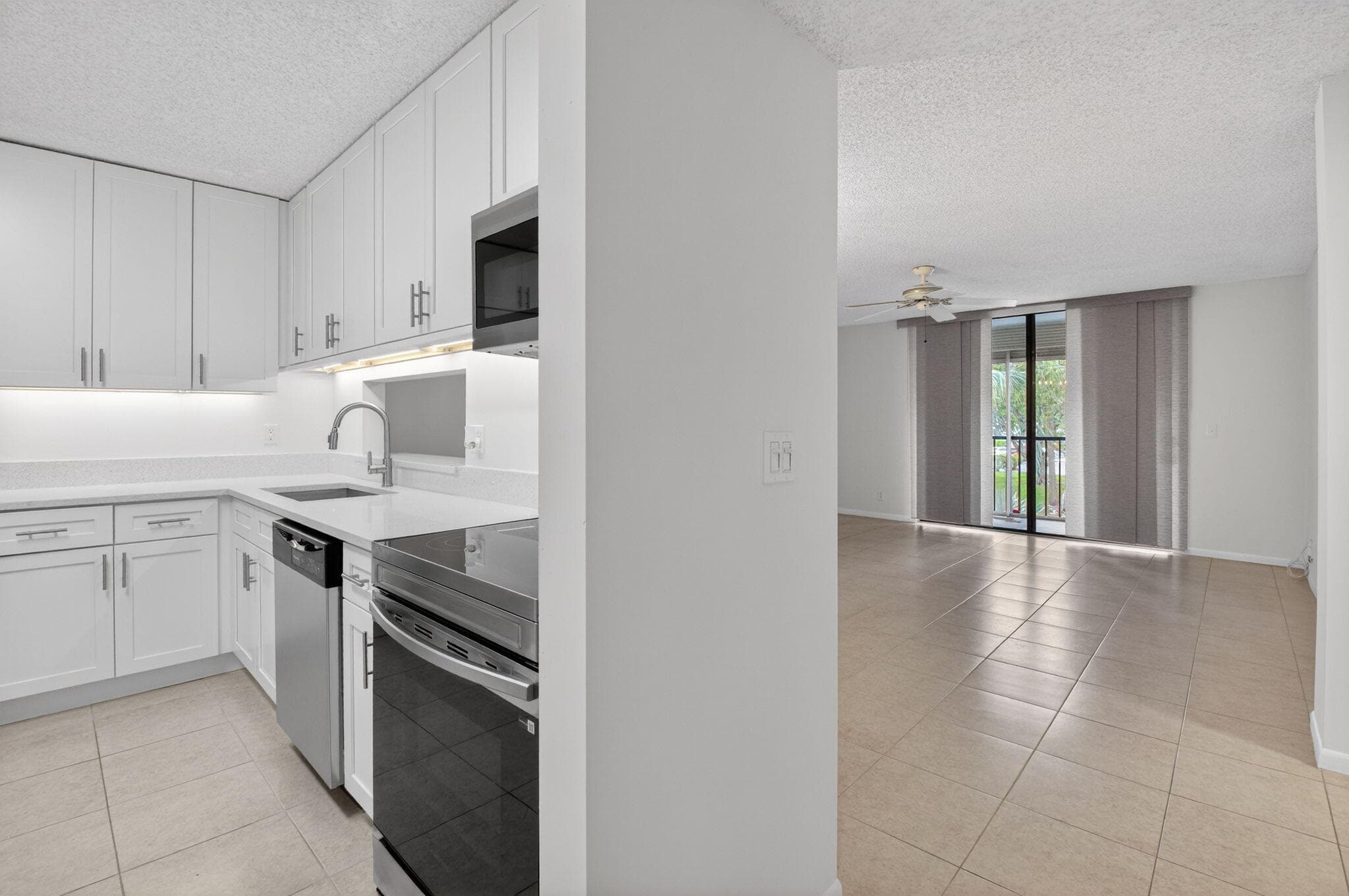 5100 Las Verdes Circle 215, Delray Beach, FL 33484 — photo 7 of 55
