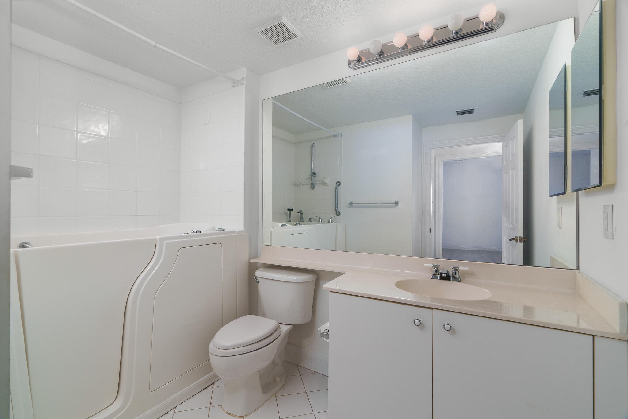 7623 Southampton Terrace 102, Tamarac, FL 33321 — photo 24 of 61