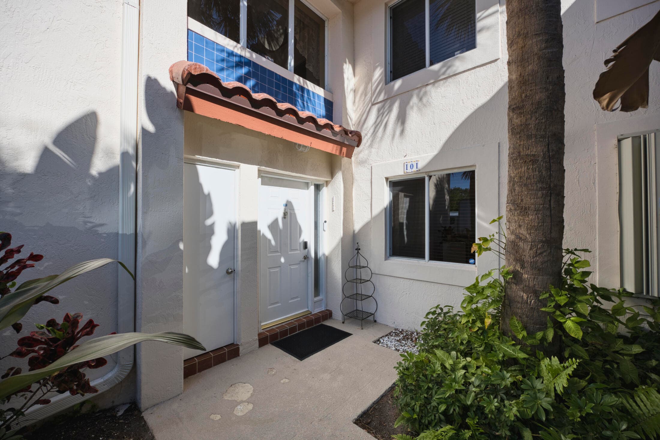 380 NW 67th Street Apt 101, Boca Raton, FL 33487 — photo 1 of 44