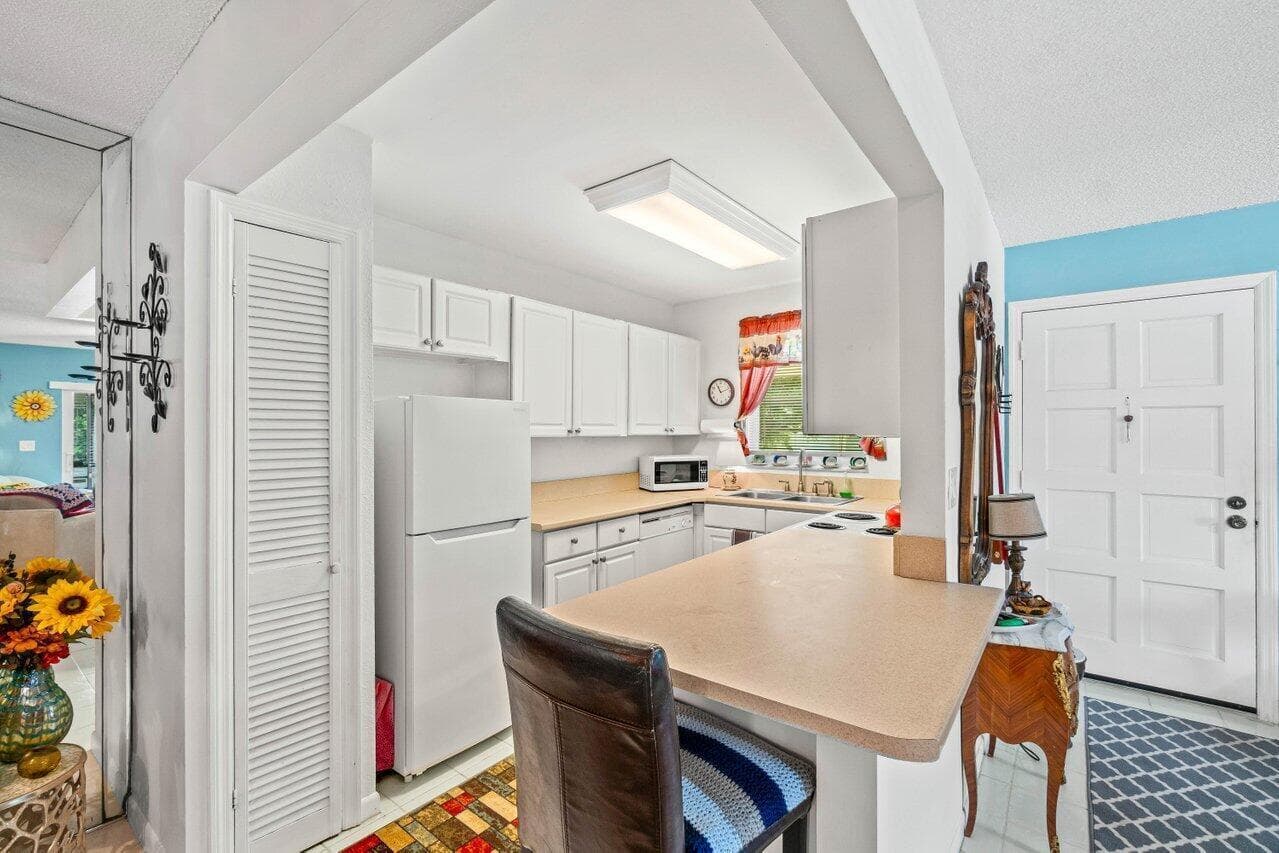 1124 NW 13th Street 204a, Boca Raton, FL 33486 — photo 6 of 30