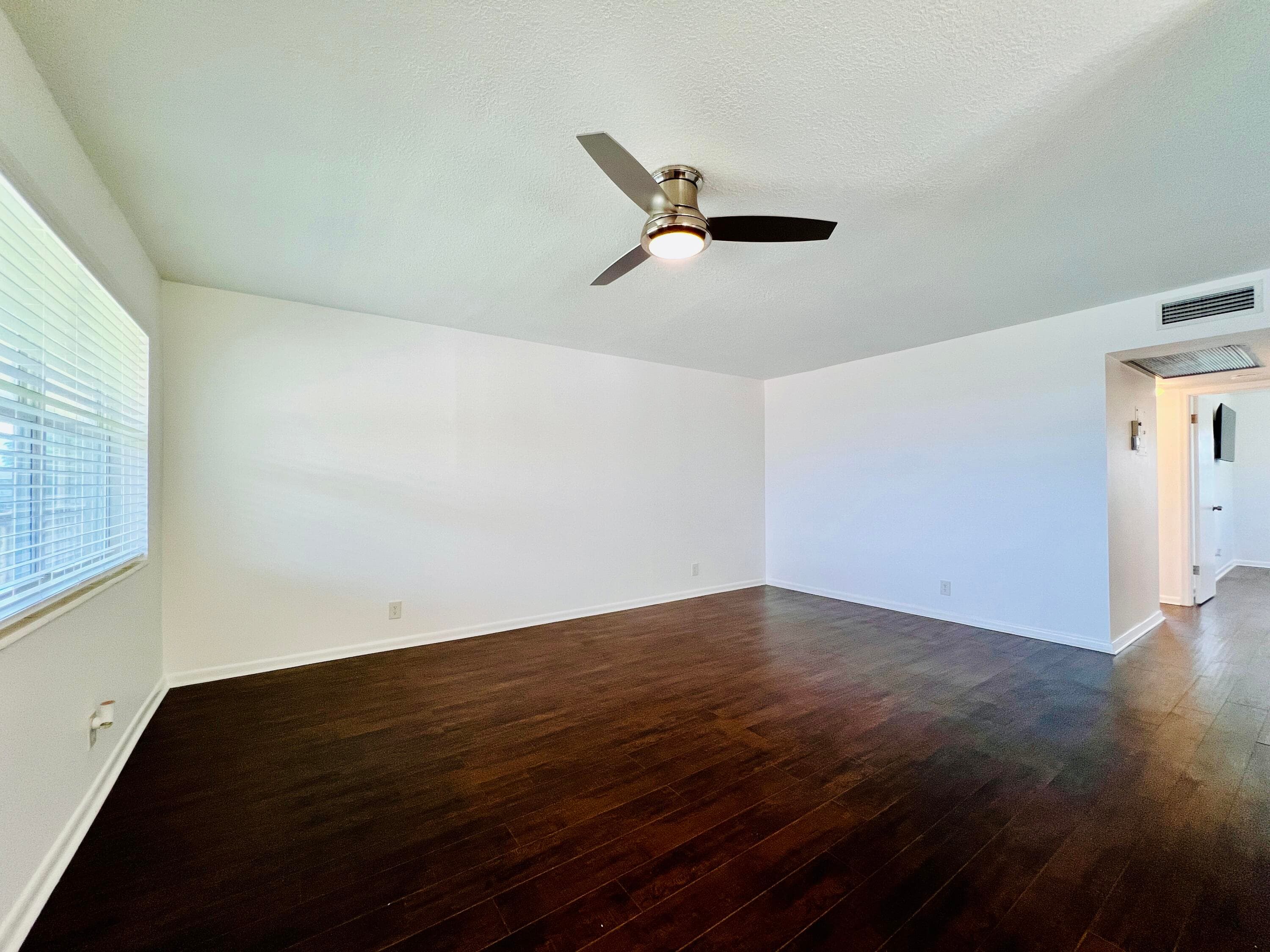200 Northampton J 200, West Palm Beach, FL 33417 — photo 6 of 21
