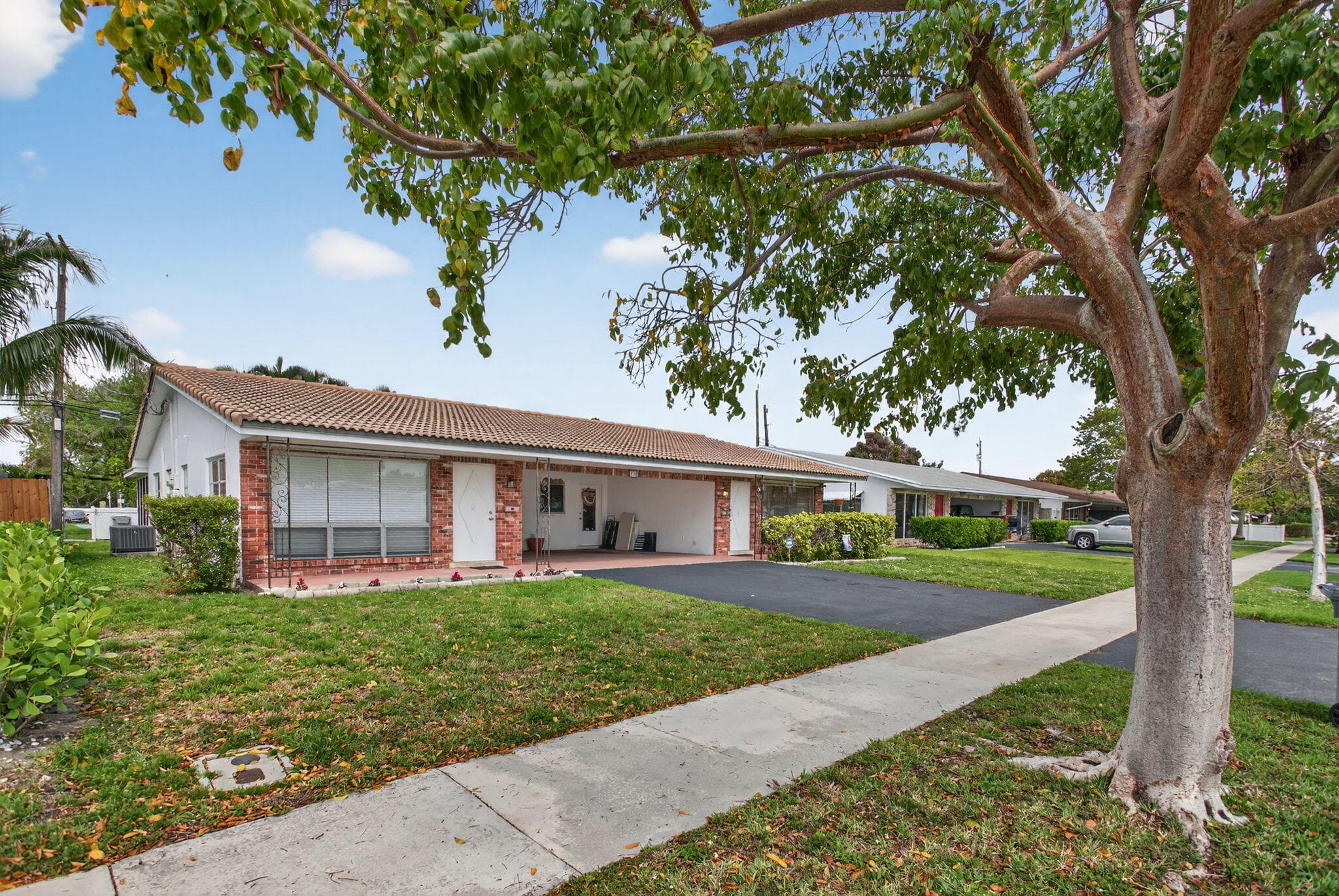 371 SE 1st Avenue, Pompano Beach, FL 33060 — photo 1 of 43