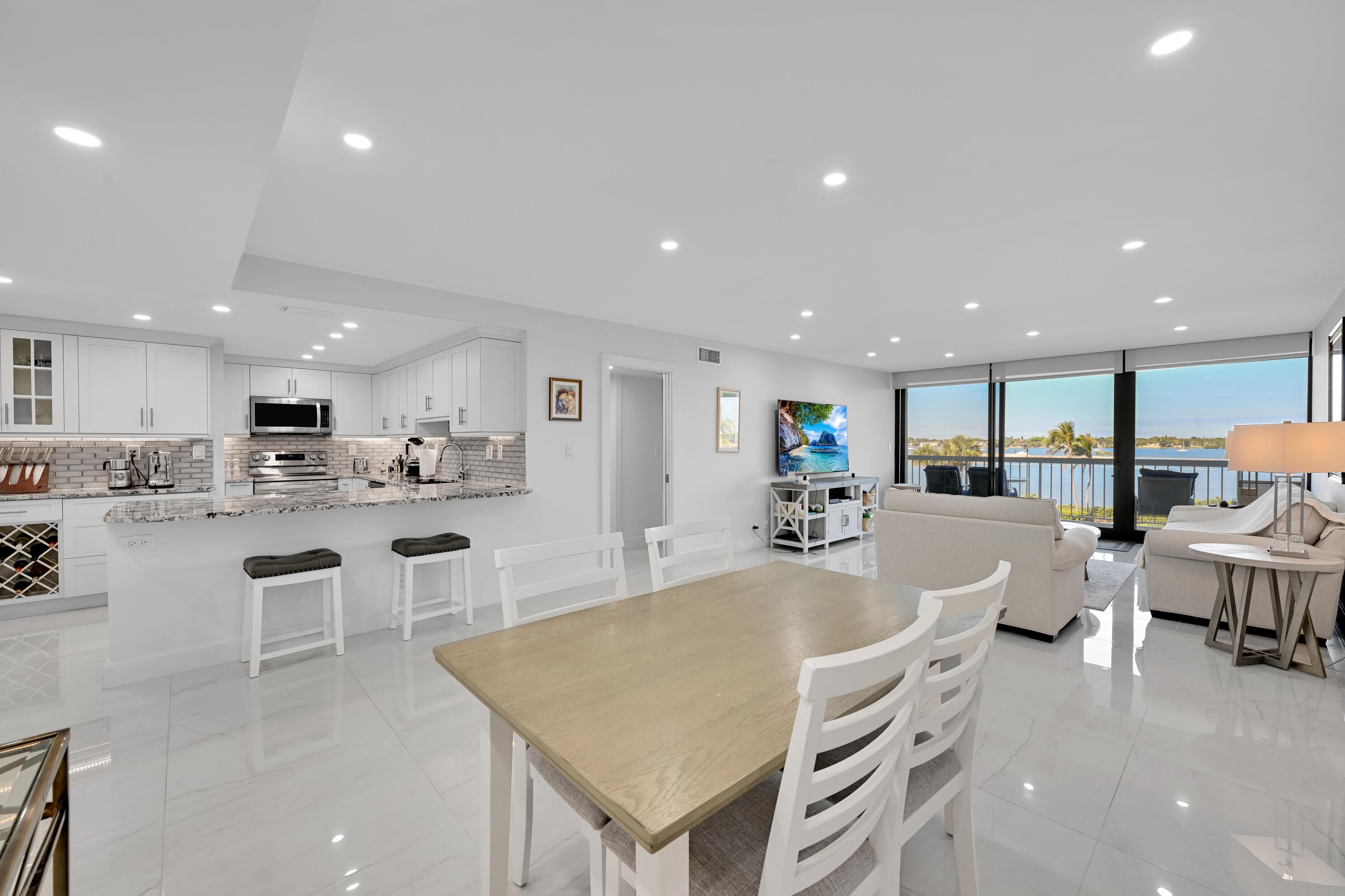 3300 S Ocean Boulevard 306n, Palm Beach, FL 33480 — photo 9 of 14