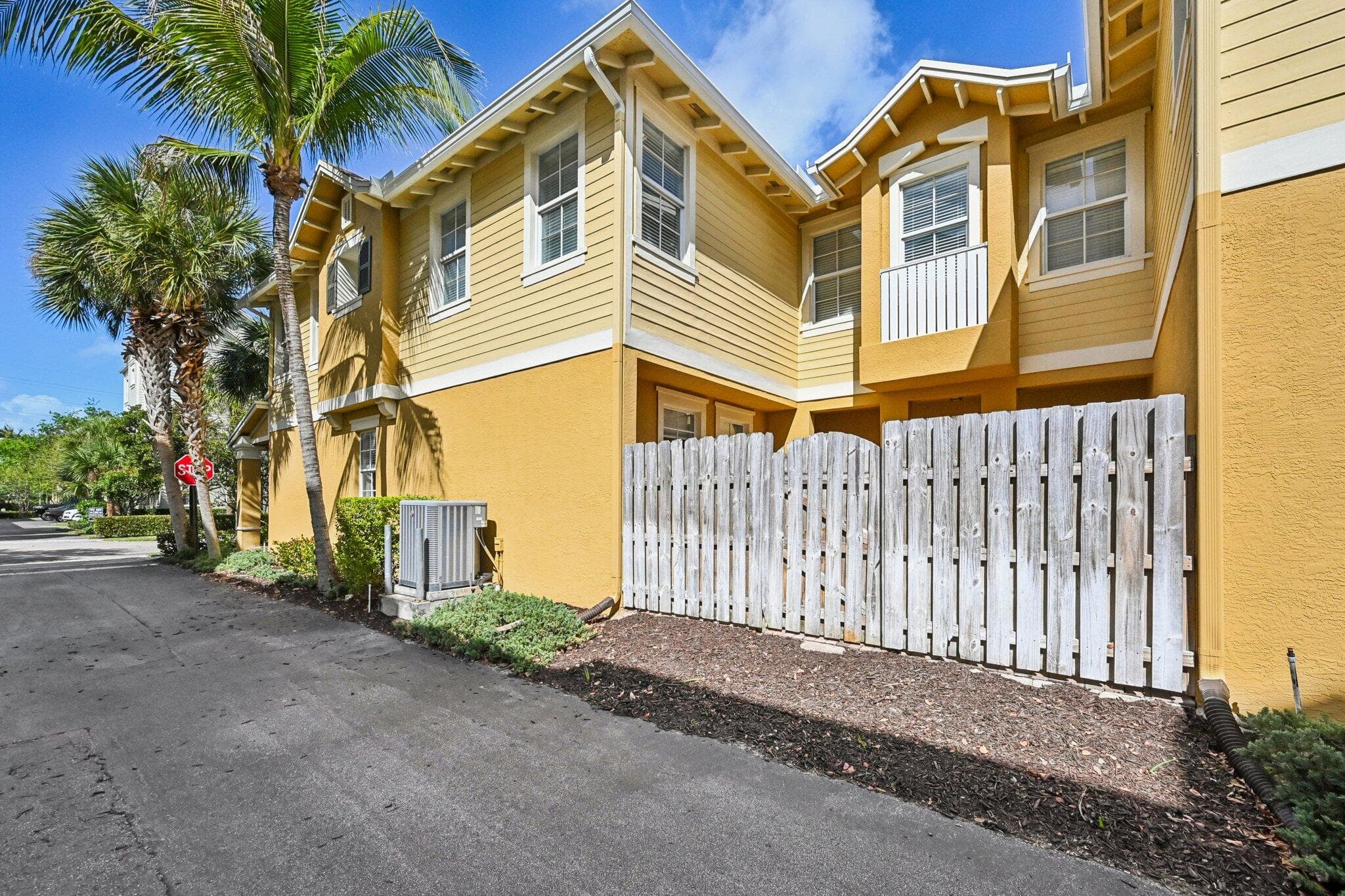 110 E Pigeon Plum Drive 108, Jupiter, FL 33458 — photo 38 of 56
