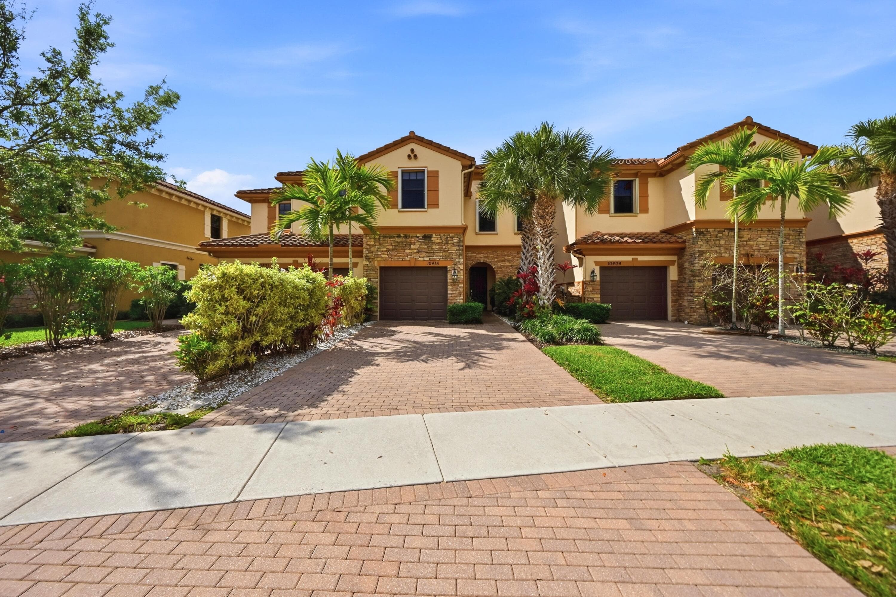 10415 Wellington Parc Drive, Wellington, FL 33449 — photo 1 of 37