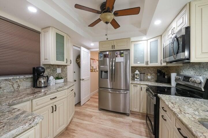 5340 NW 2nd Avenue NW 226, Boca Raton, FL 33487 — photo 3 of 29