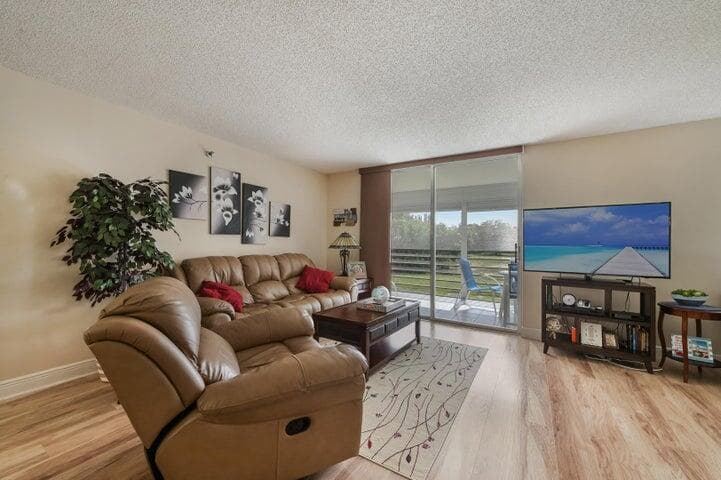 5340 NW 2nd Avenue NW 226, Boca Raton, FL 33487 — photo 9 of 29