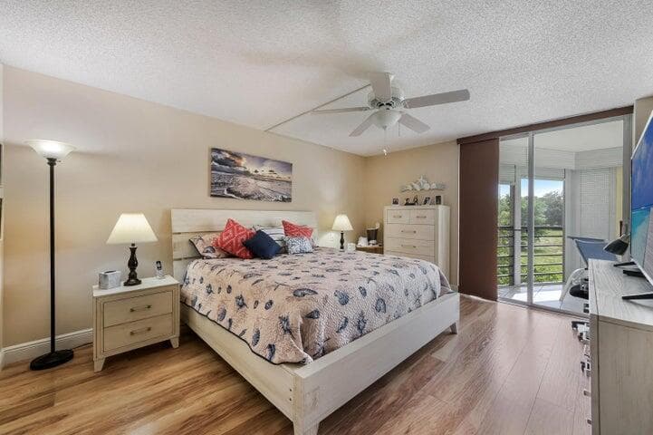 5340 NW 2nd Avenue NW 226, Boca Raton, FL 33487 — photo 14 of 29