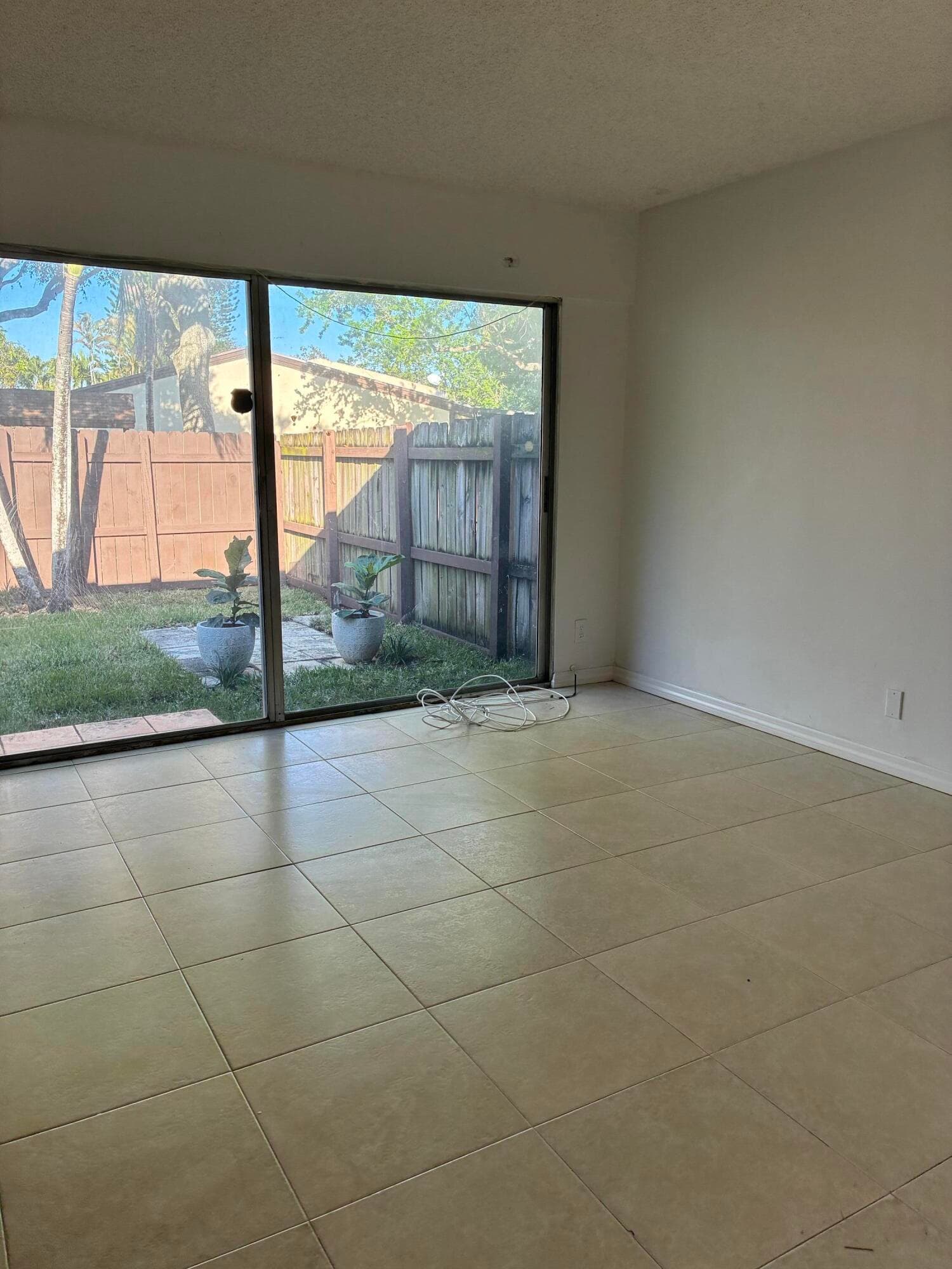 2301 Buttonwood Avenue, Pembroke Pines, FL 33026 — photo 8 of 17