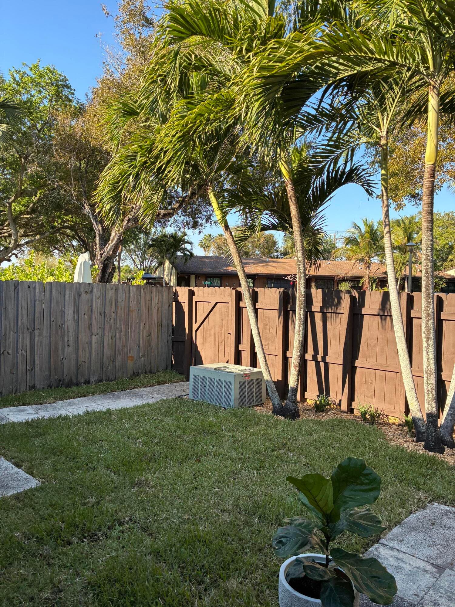 2301 Buttonwood Avenue, Pembroke Pines, FL 33026 — photo 12 of 17