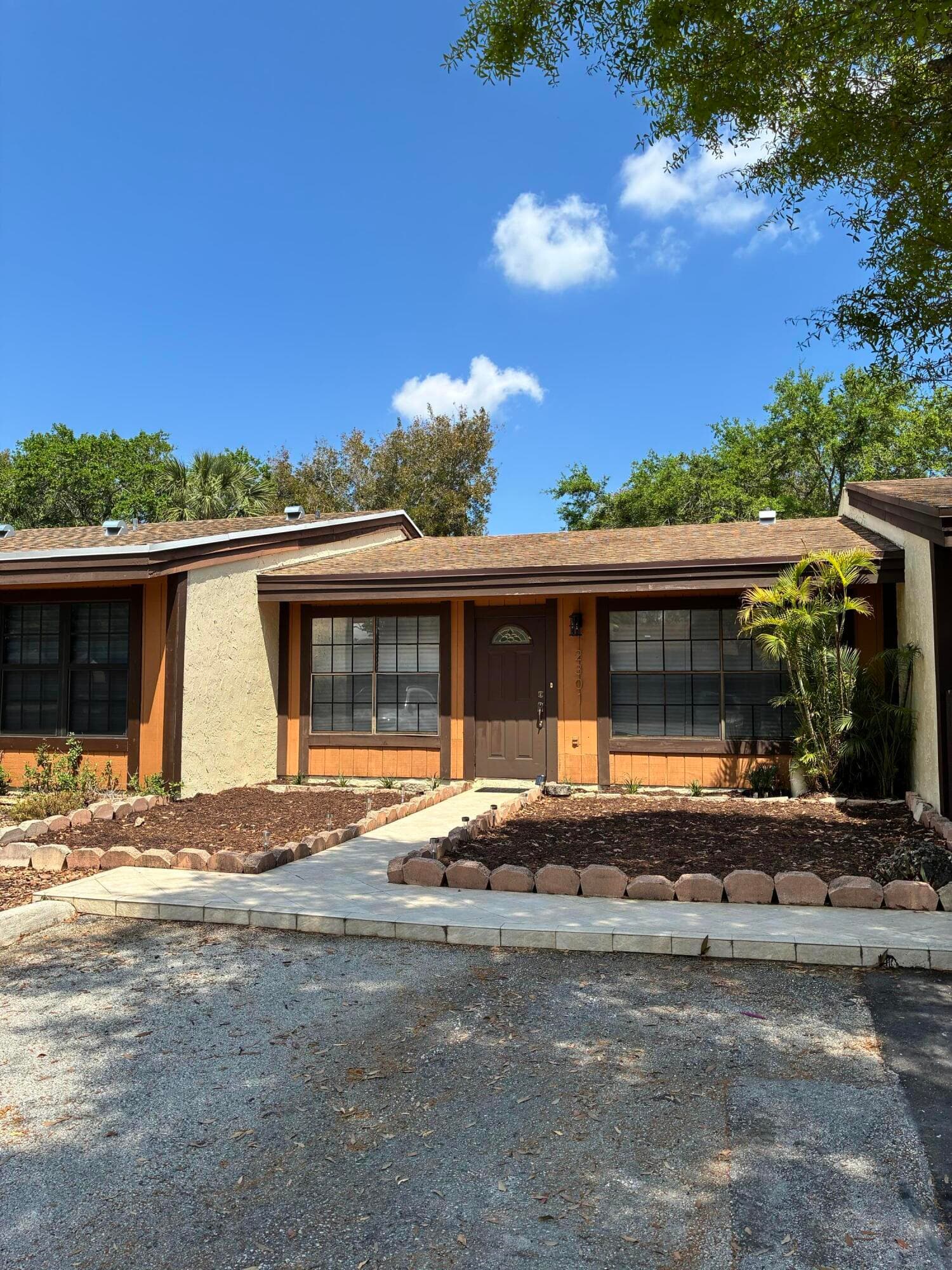 2301 Buttonwood Avenue, Pembroke Pines, FL 33026 — photo 15 of 17