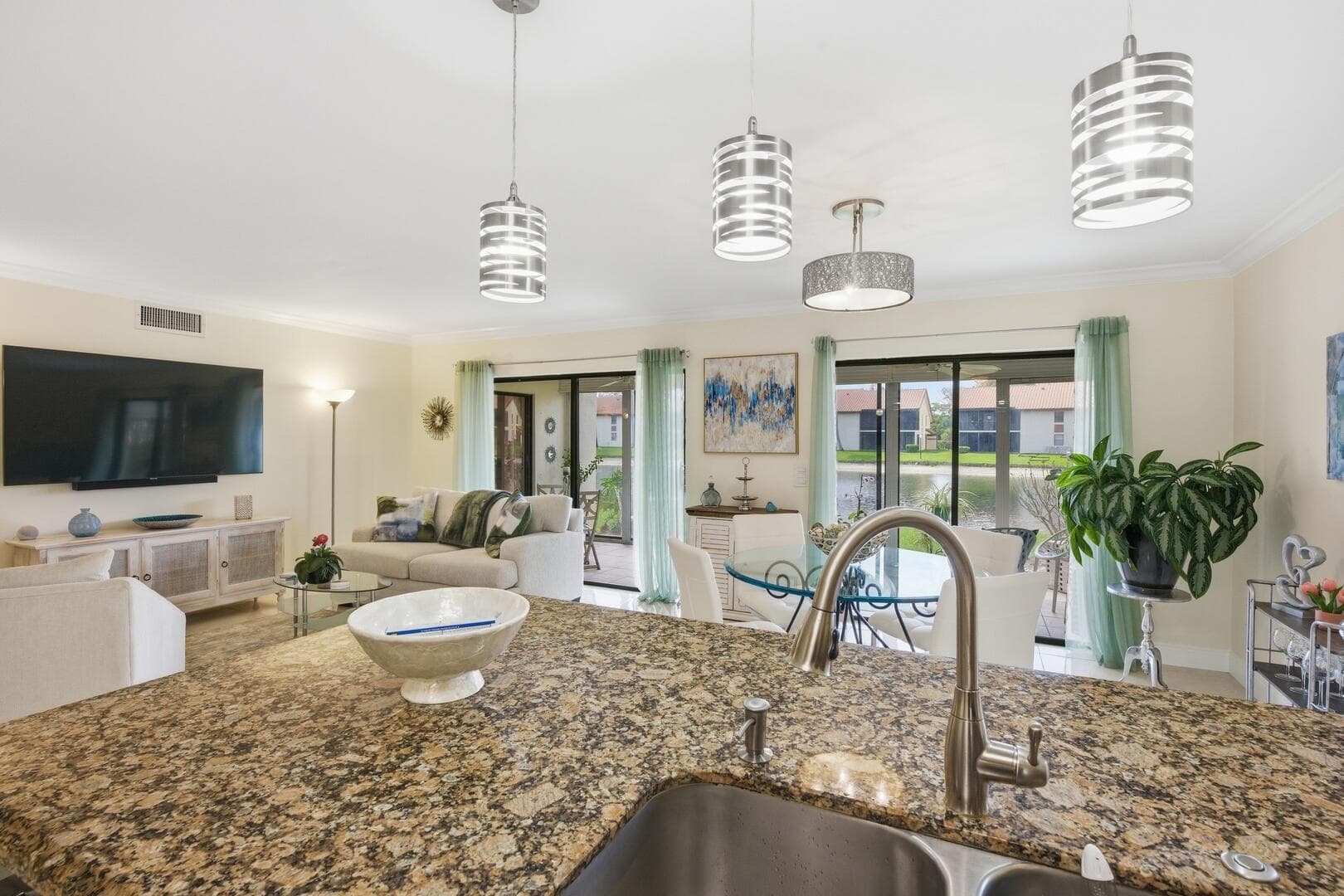 10223 N Circle Lake Drive 102, Boynton Beach, FL 33437 — photo 9 of 41