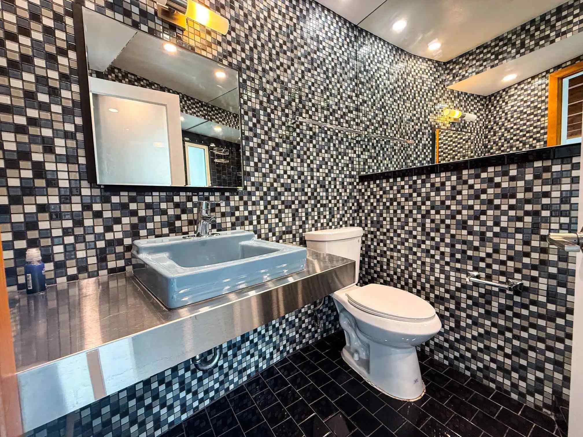 2200 NE 26th Street A, Wilton Manors, FL 33305 — photo 31 of 36