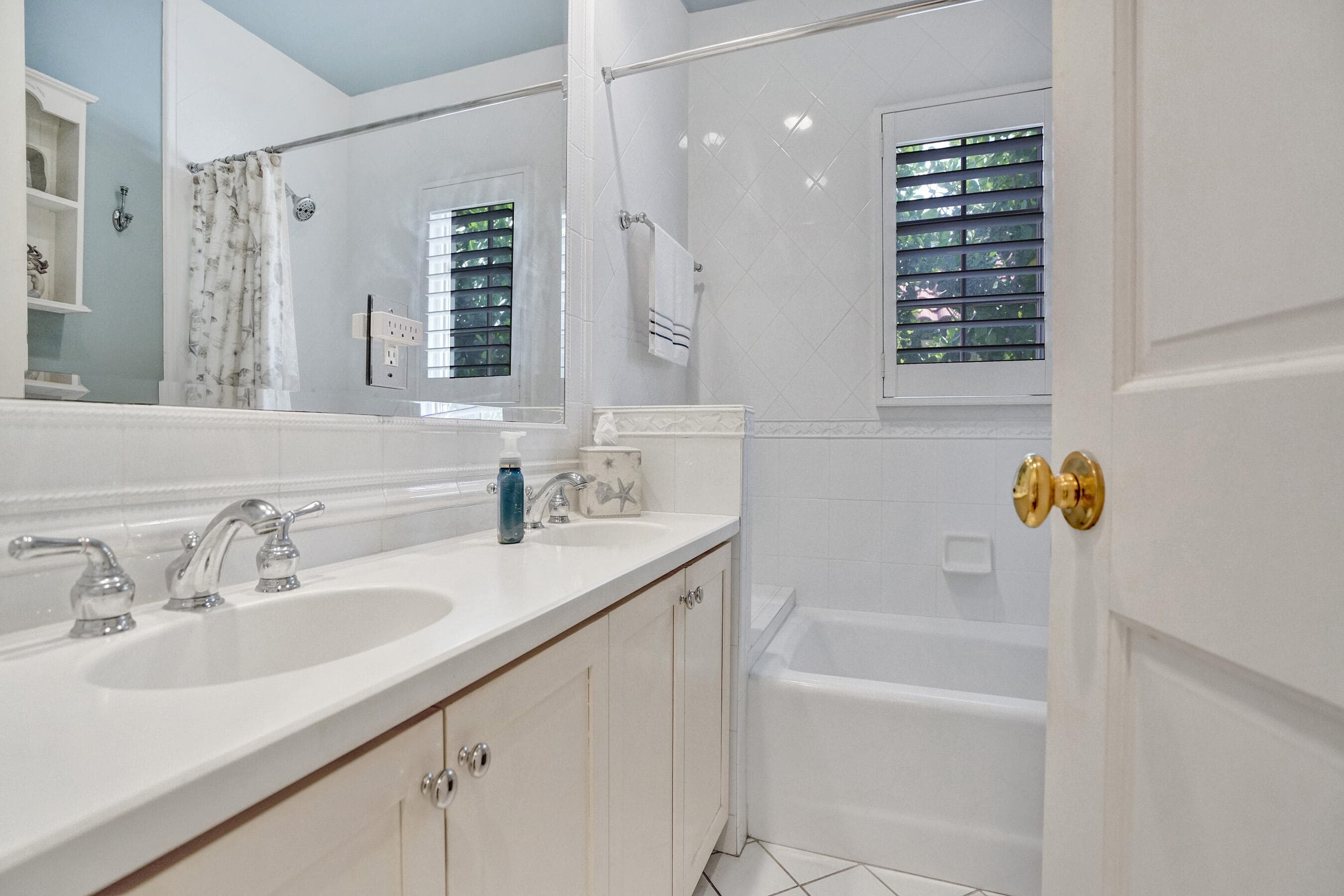 7 Saranac Road, Sea Ranch Lakes, FL 33308 — photo 32 of 57