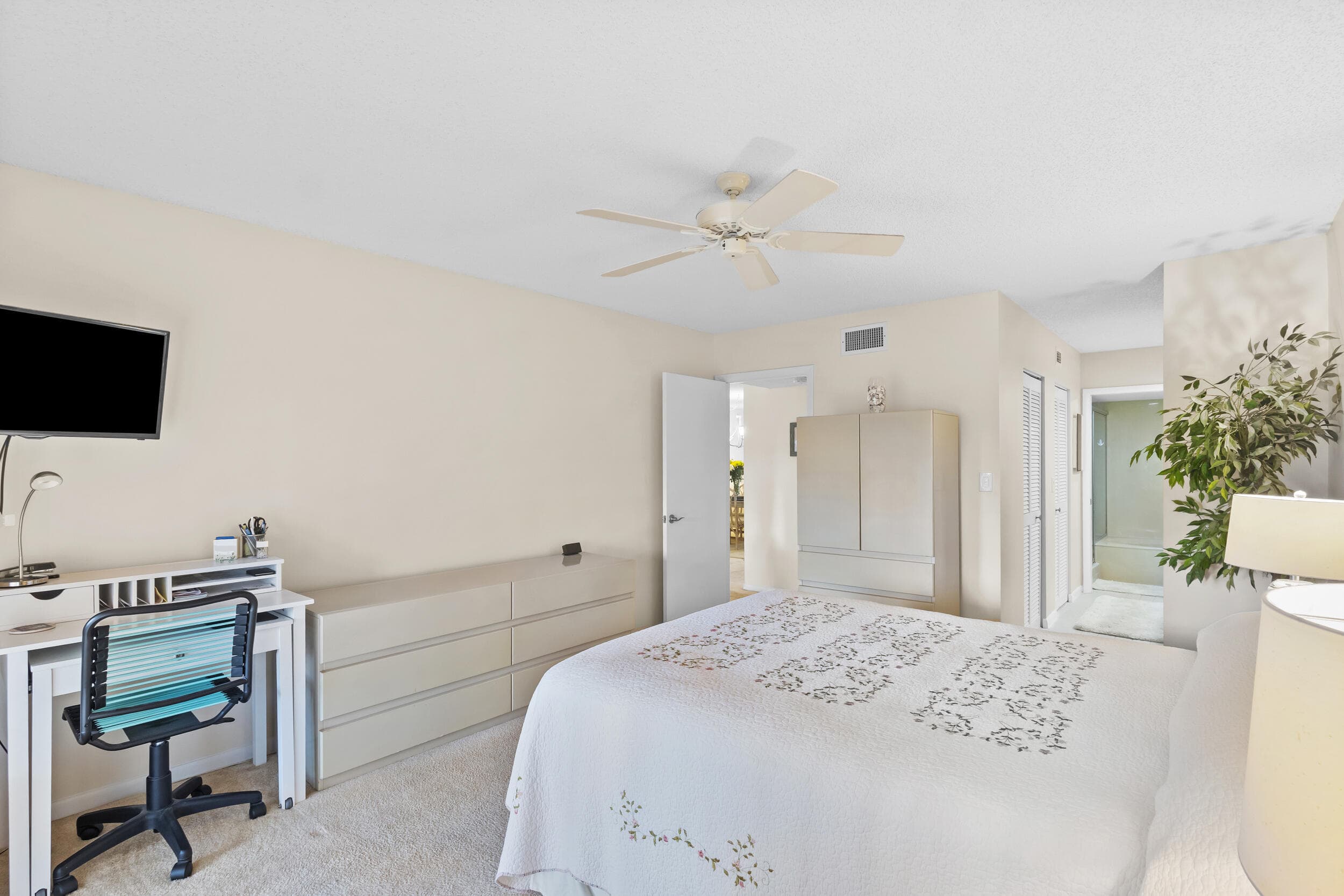 5186 Golfview Court 1913, Delray Beach, FL 33484 — photo 13 of 35
