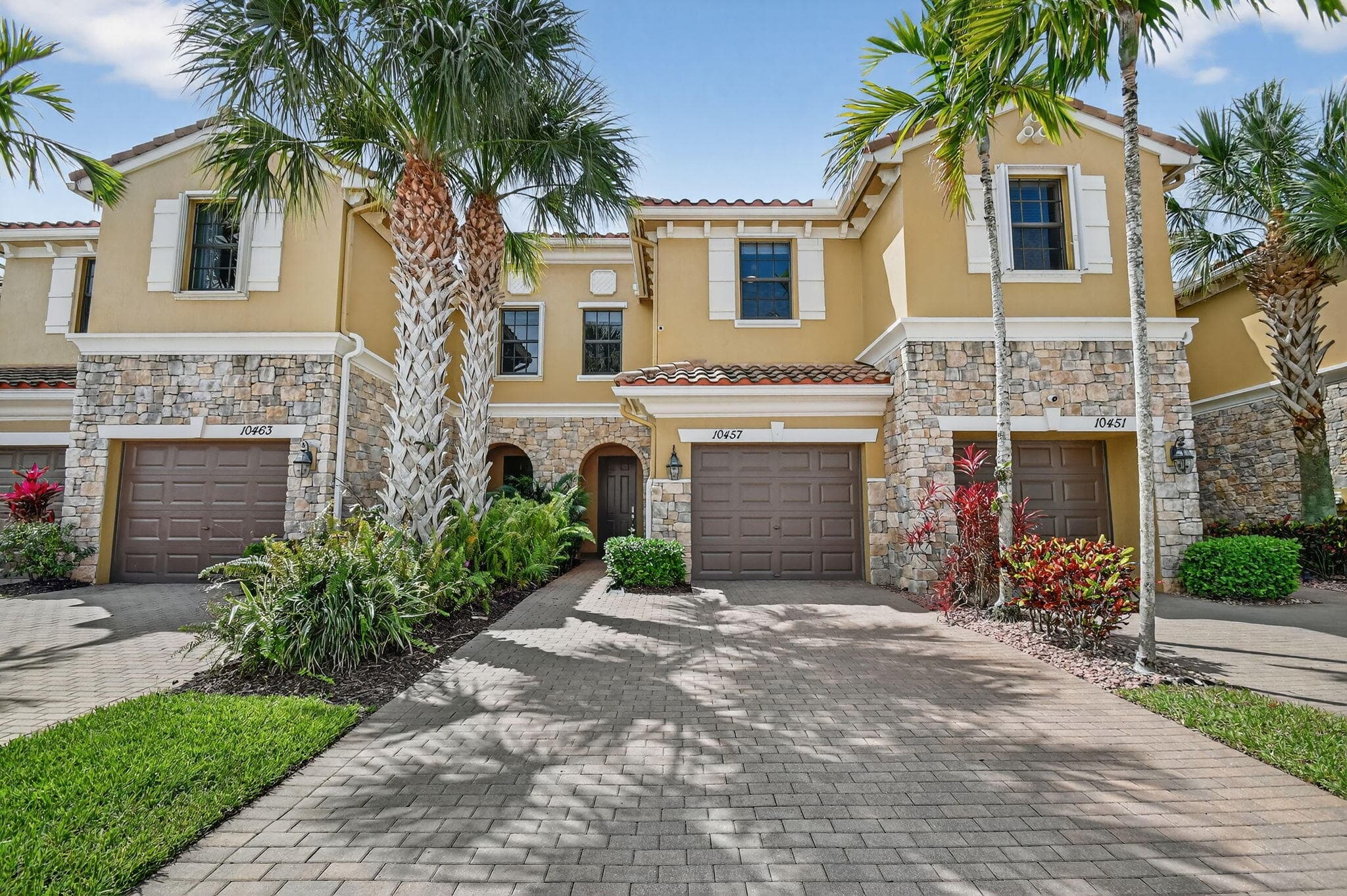 10457 Wellington Parc Drive, Wellington, FL 33449 — photo 1 of 56