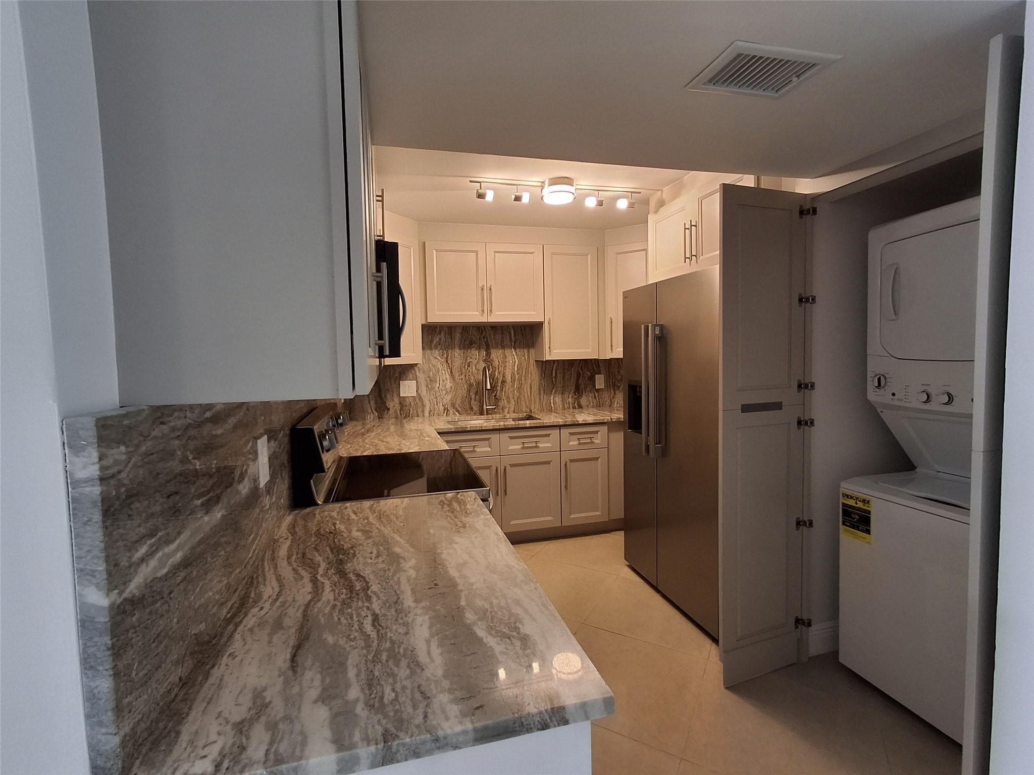 8763 Shadow Wood Boulevard 202, Coral Springs, FL 33071 — photo 2 of 18