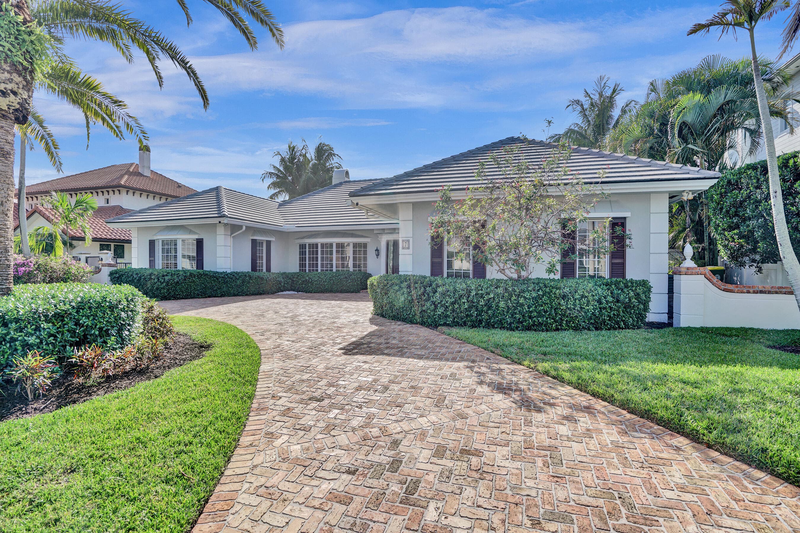 7 Saranac Road, Sea Ranch Lakes, FL 33308 — photo 10 of 57