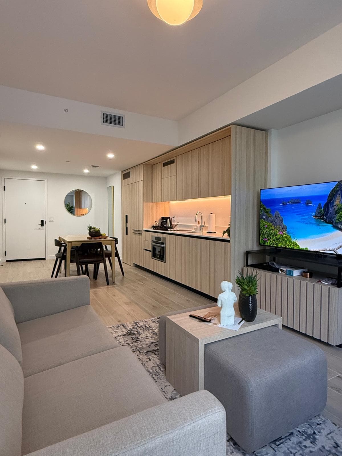 225 N Miami Avenue 910, Miami, FL 33128 — photo 15 of 66