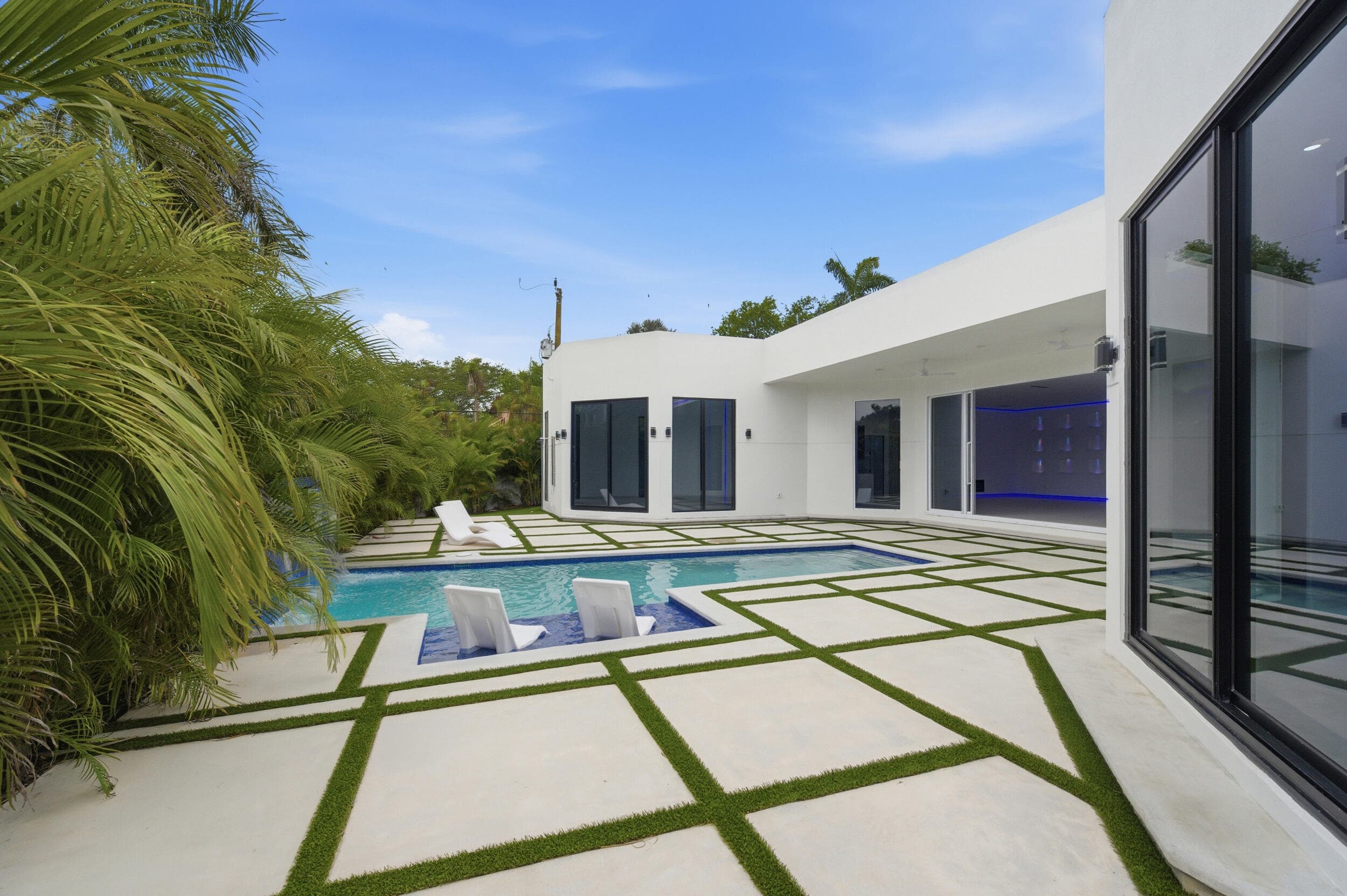1629 NE 1st Avenue, Fort Lauderdale, FL 33305 — photo 7 of 44