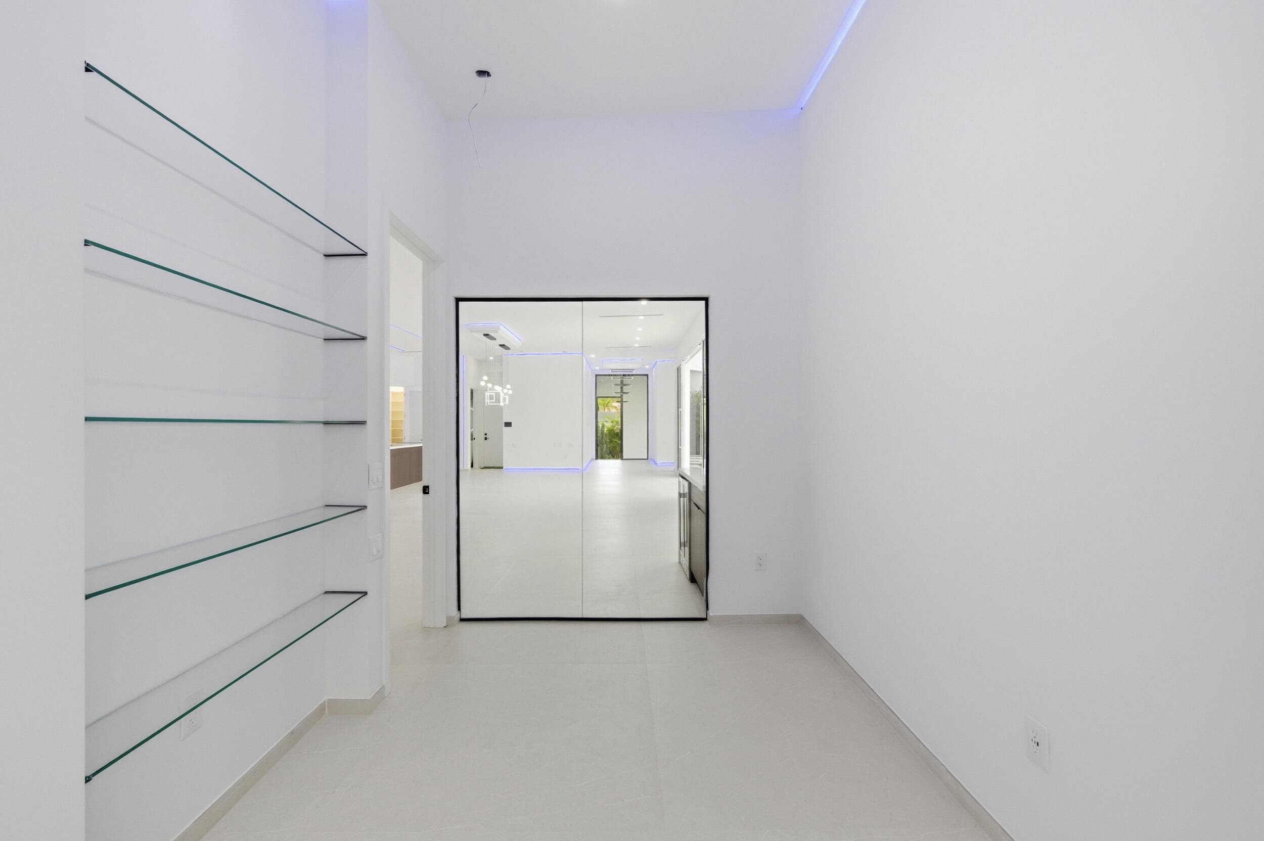 1629 NE 1st Avenue, Fort Lauderdale, FL 33305 — photo 23 of 44